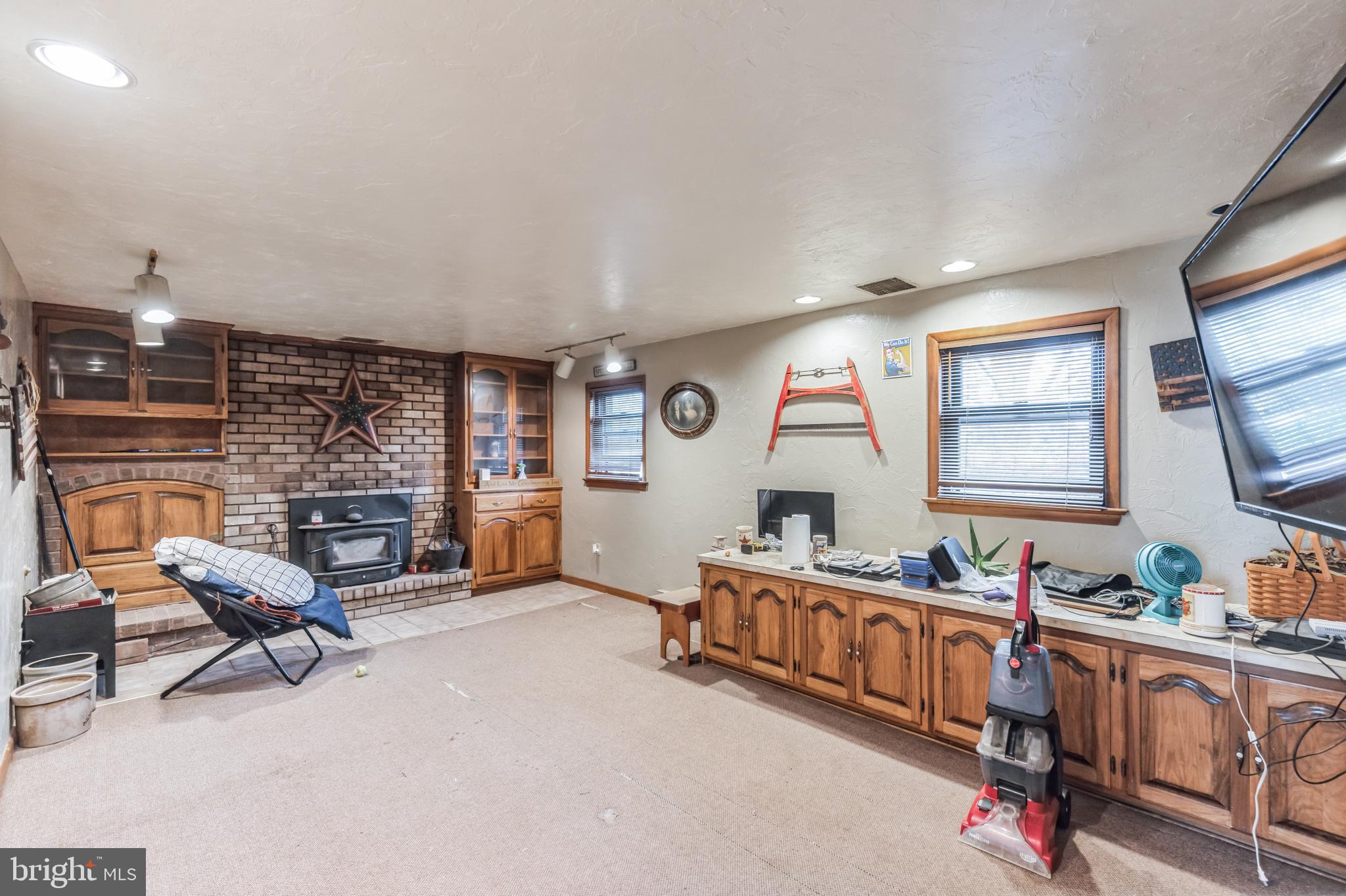 PIGEON HILLS - Residential