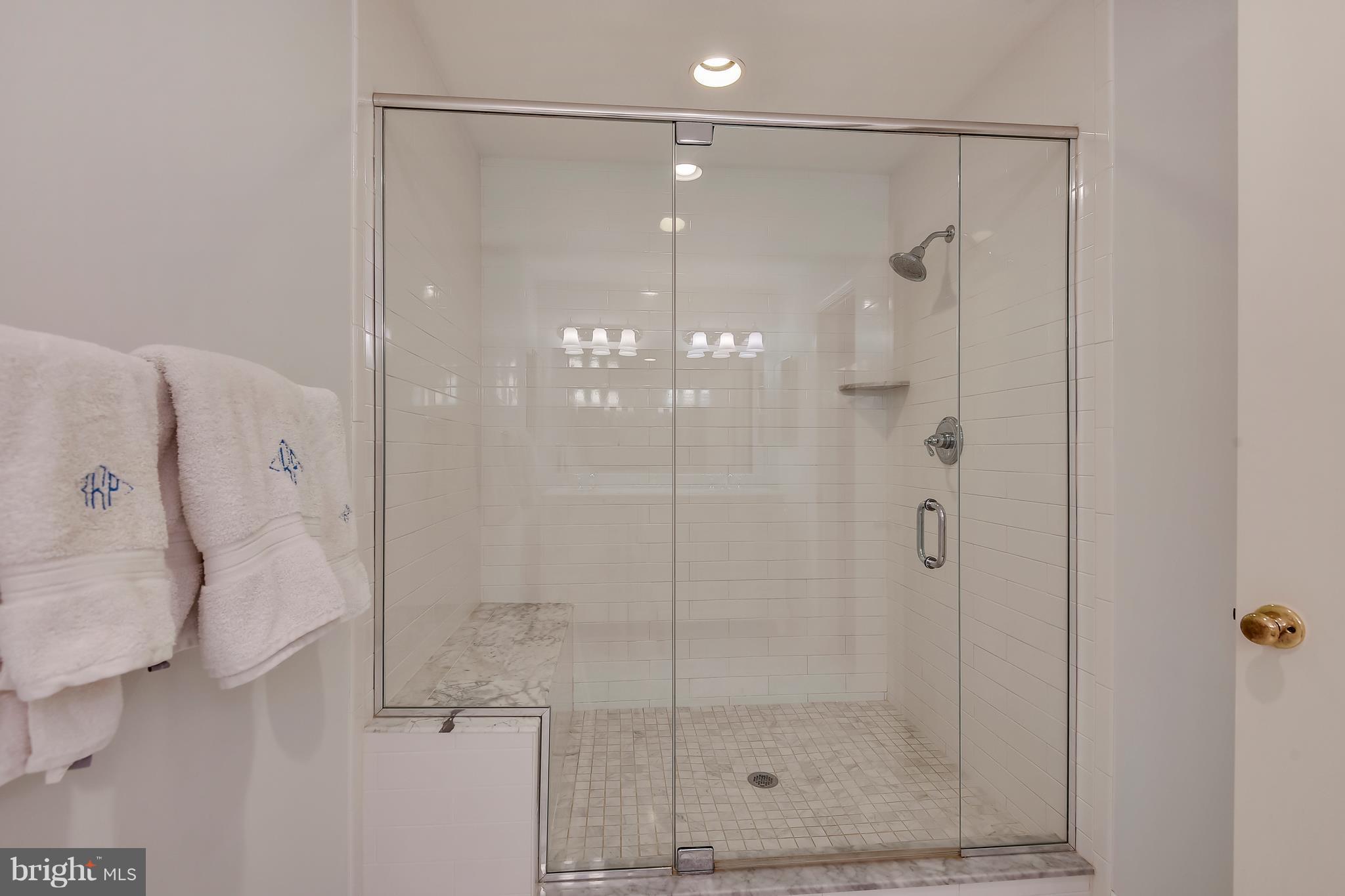 CHARLESBROOKE - Residential