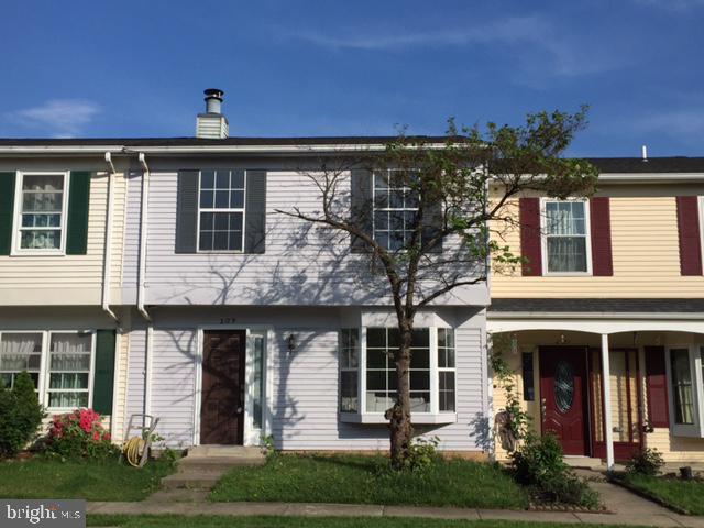 REFLECTION LAKE - Residential