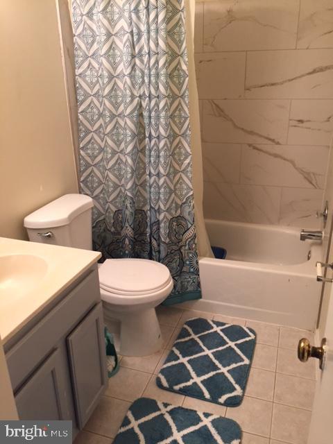 REFLECTION LAKE - Residential