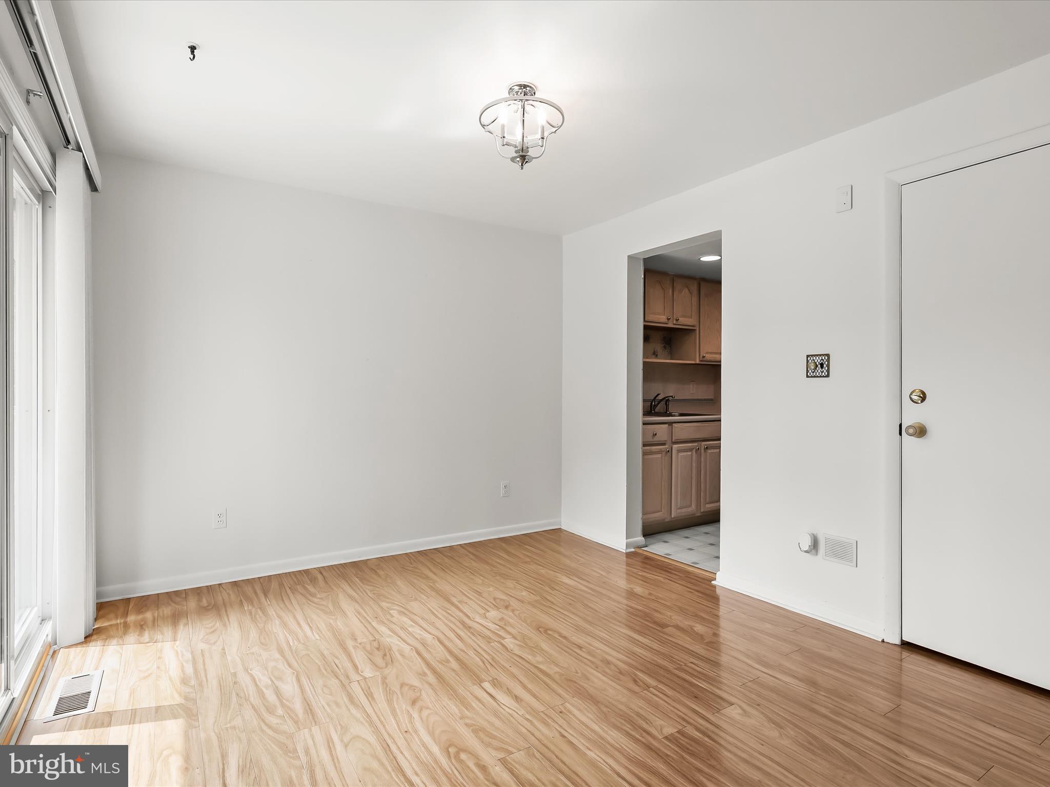 DONCASTER VILLAGE - Residential