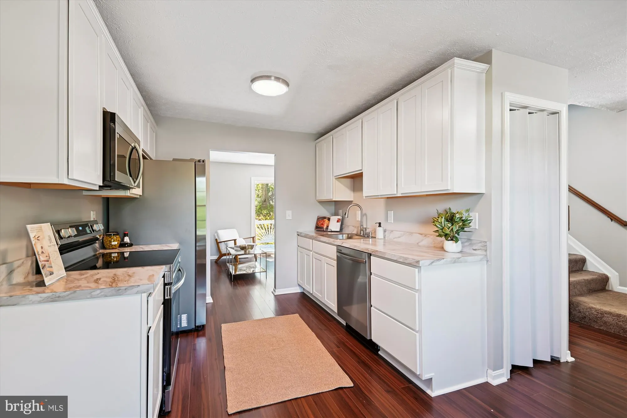 Odenton, Maryland 21113, United States, 3 Bedrooms Bedrooms, ,4 BathroomsBathrooms,Residential,Contingent,199987