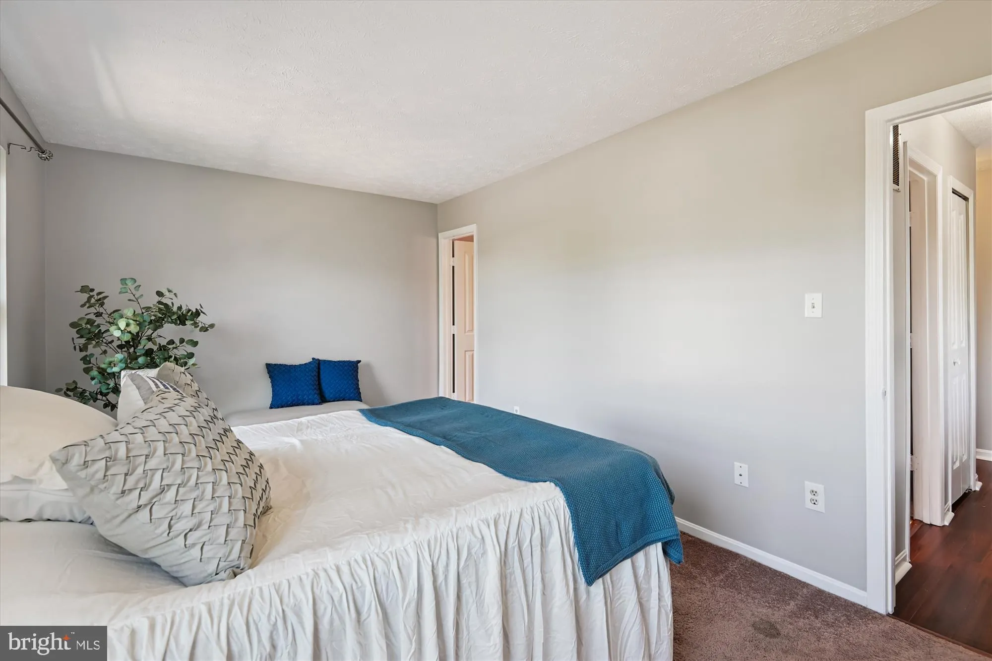 Odenton, Maryland 21113, United States, 3 Bedrooms Bedrooms, ,4 BathroomsBathrooms,Residential,Contingent,199987