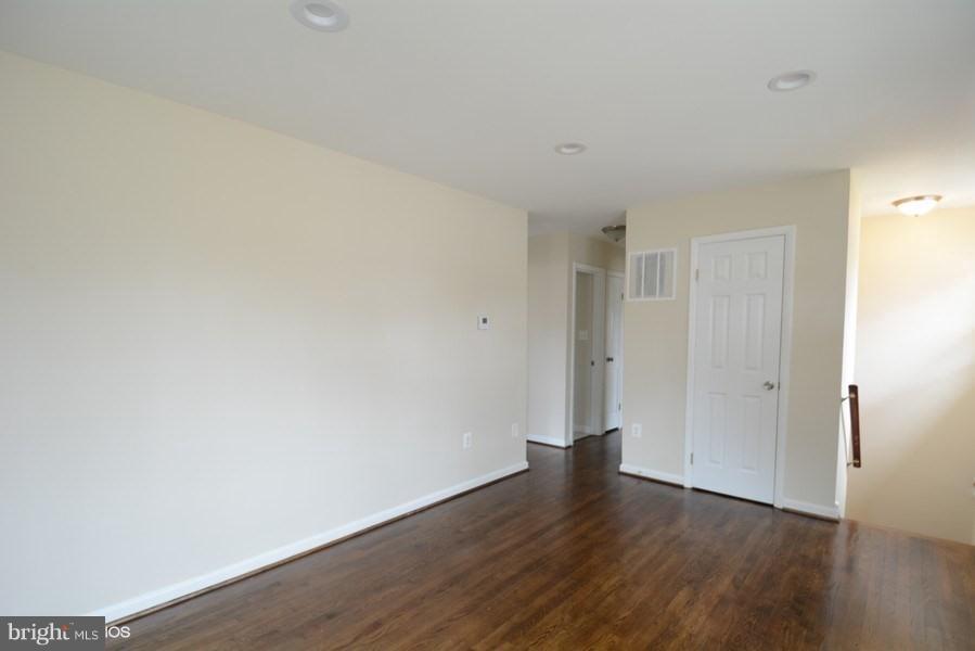 DALE CITY - Residential