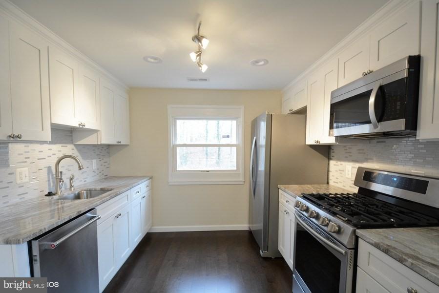 DALE CITY - Residential