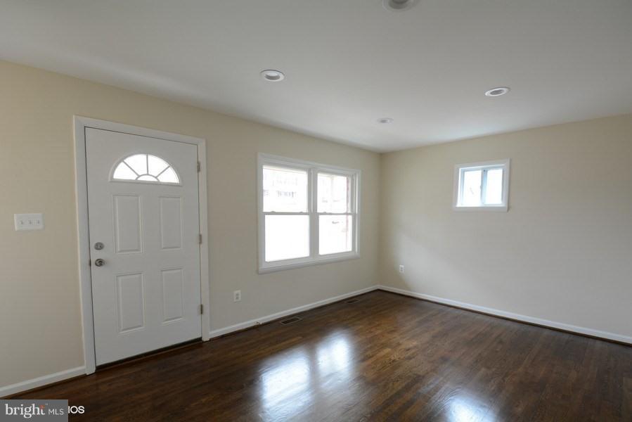 DALE CITY - Residential