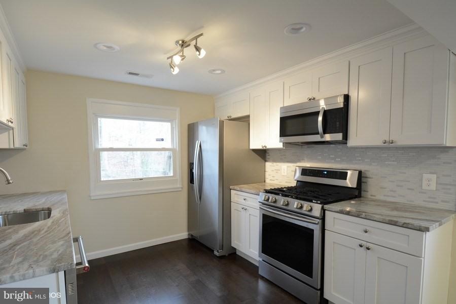 DALE CITY - Residential