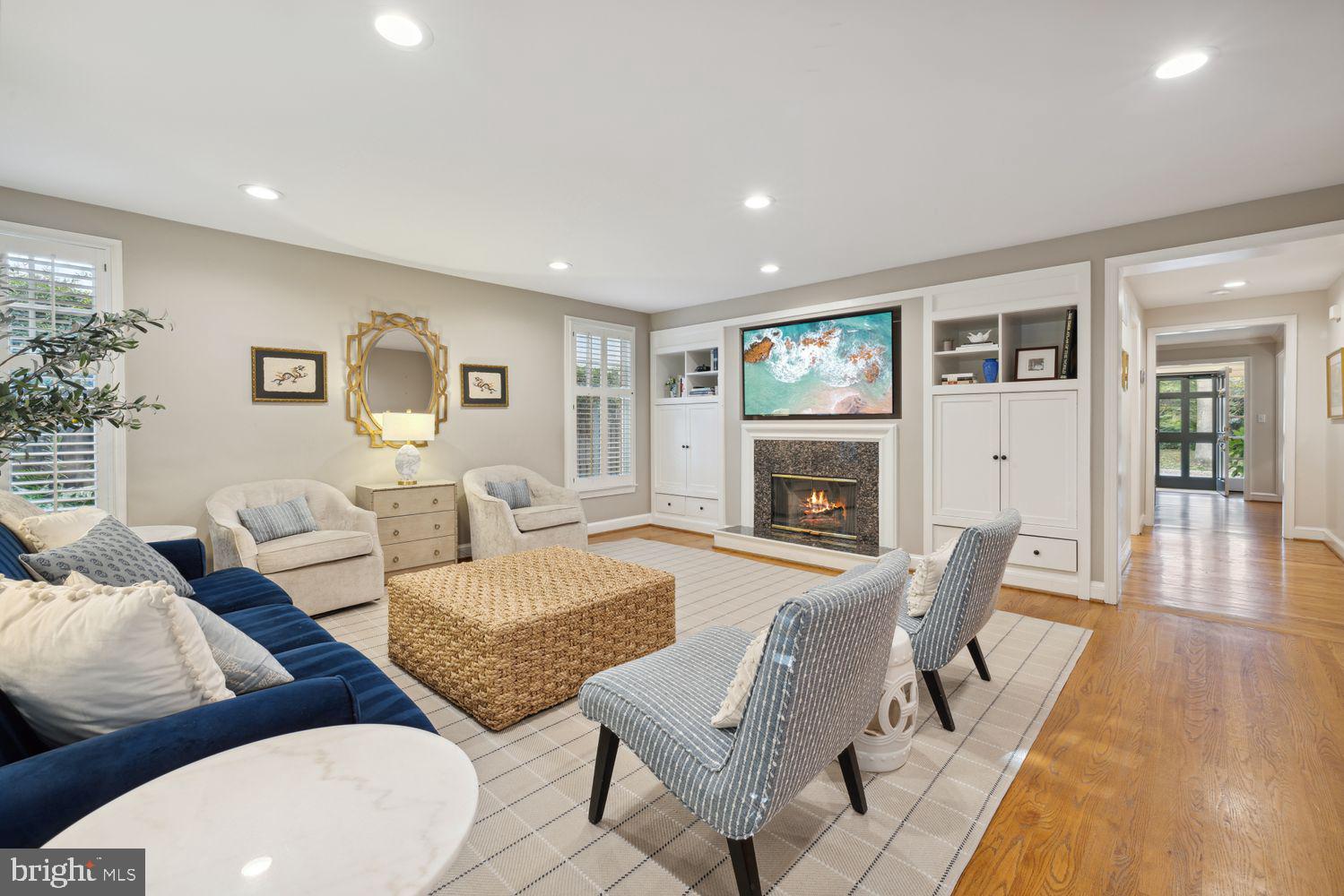 YORKTOWN VILLAGE - Residential