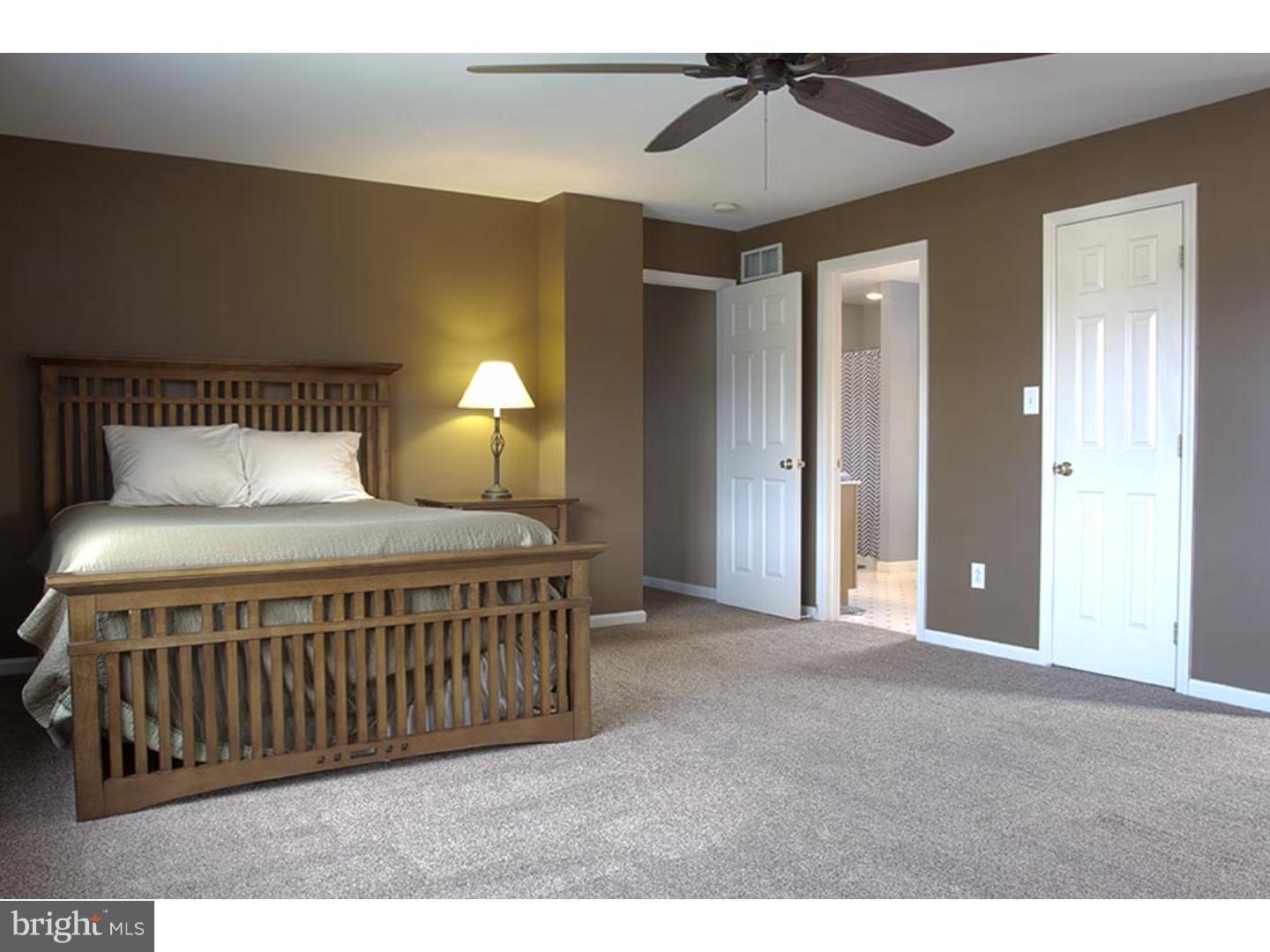 OAK MEADOWS - Residential