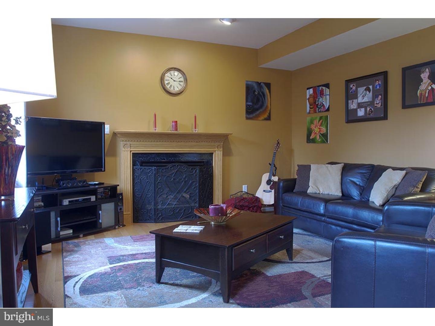 OAK MEADOWS - Residential