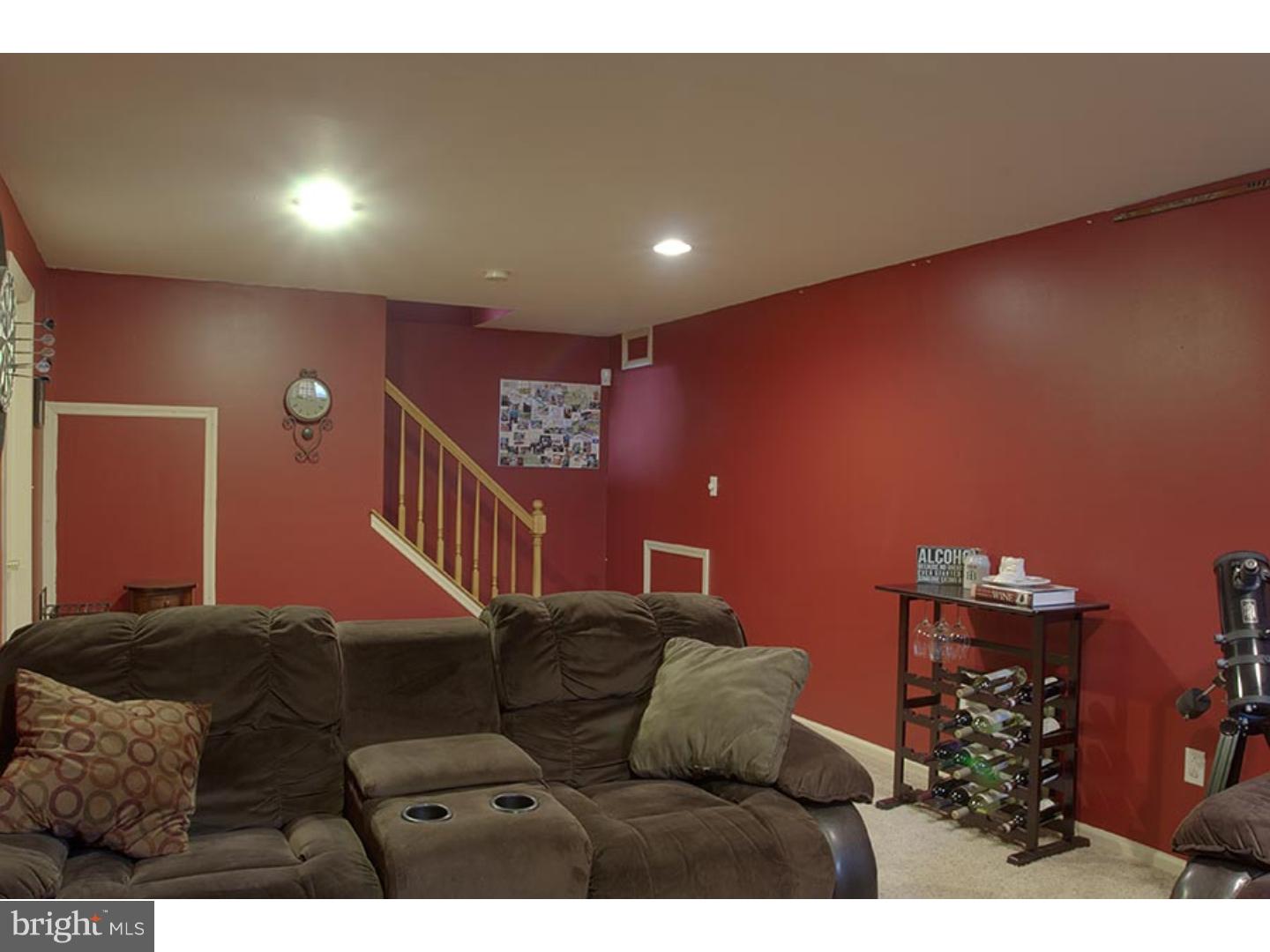 OAK MEADOWS - Residential