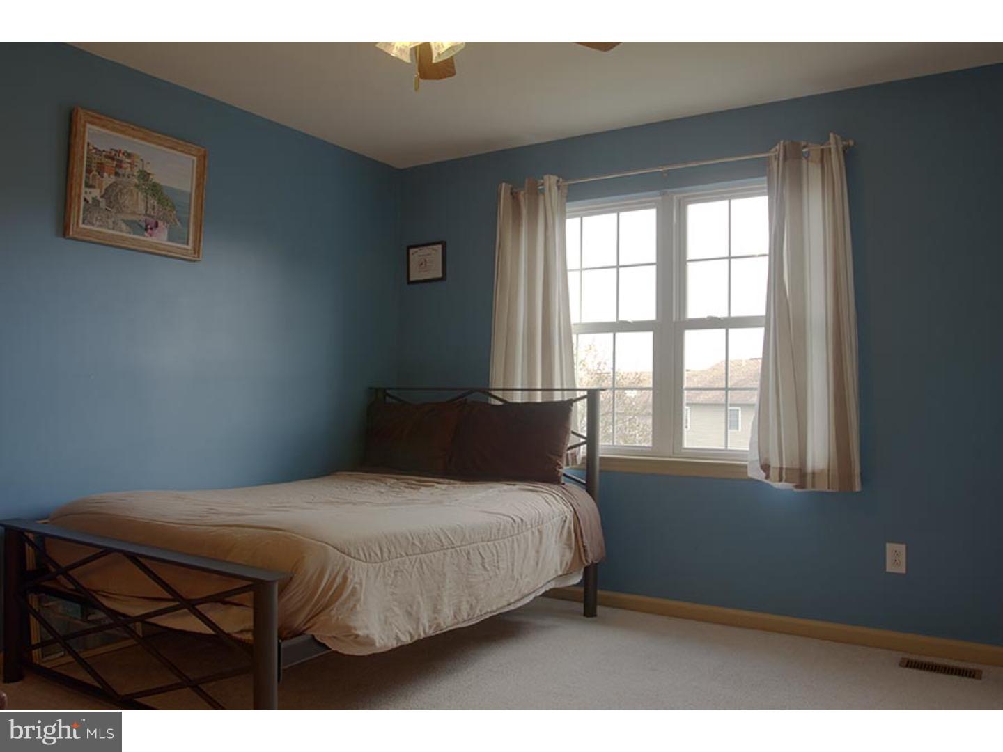 OAK MEADOWS - Residential