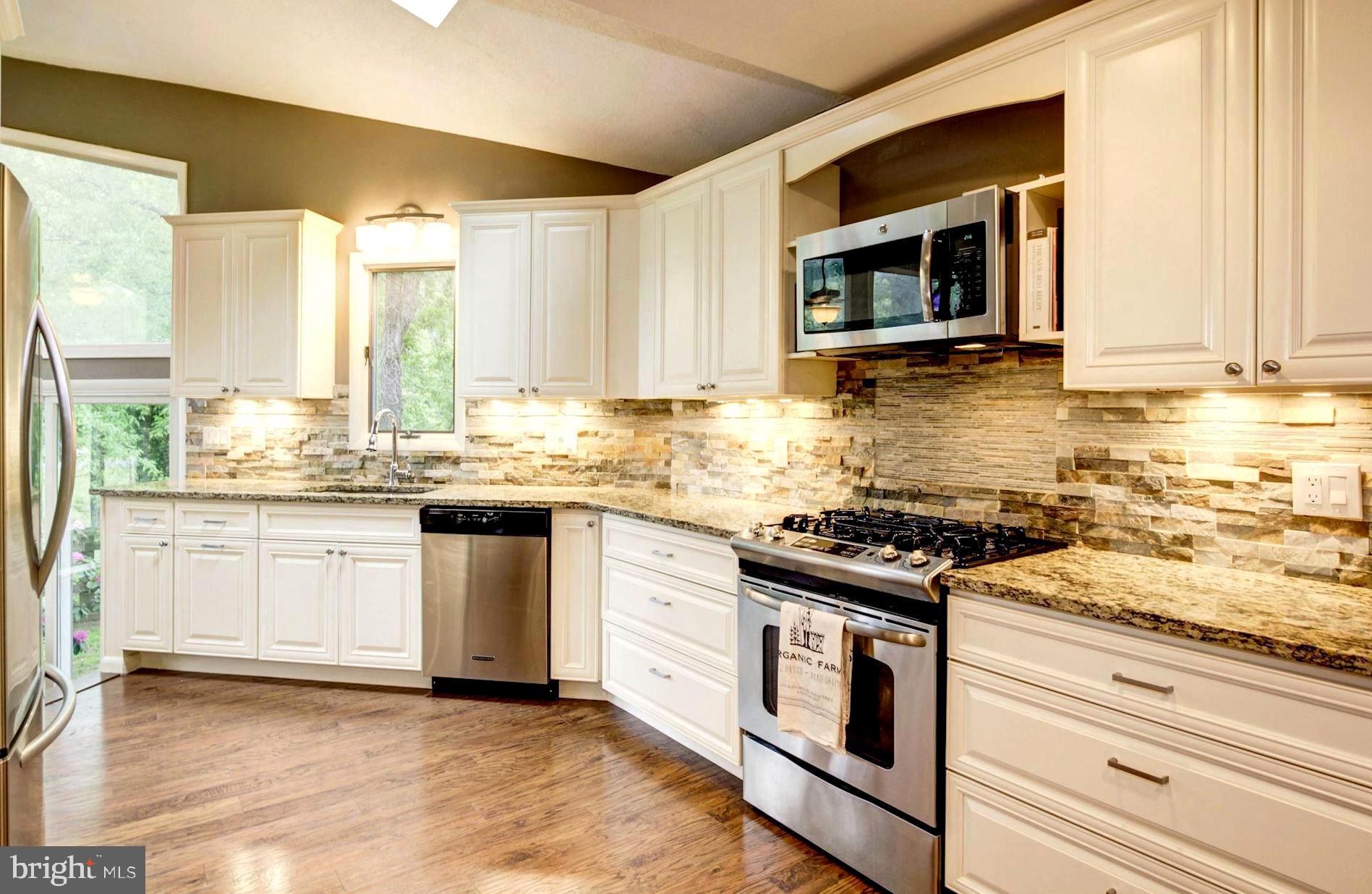 ADMIRAL HEIGHTS - Residential