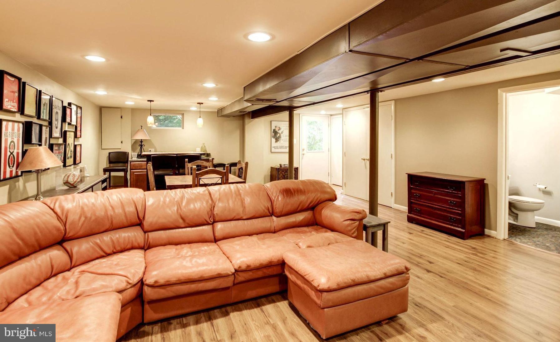 ADMIRAL HEIGHTS - Residential