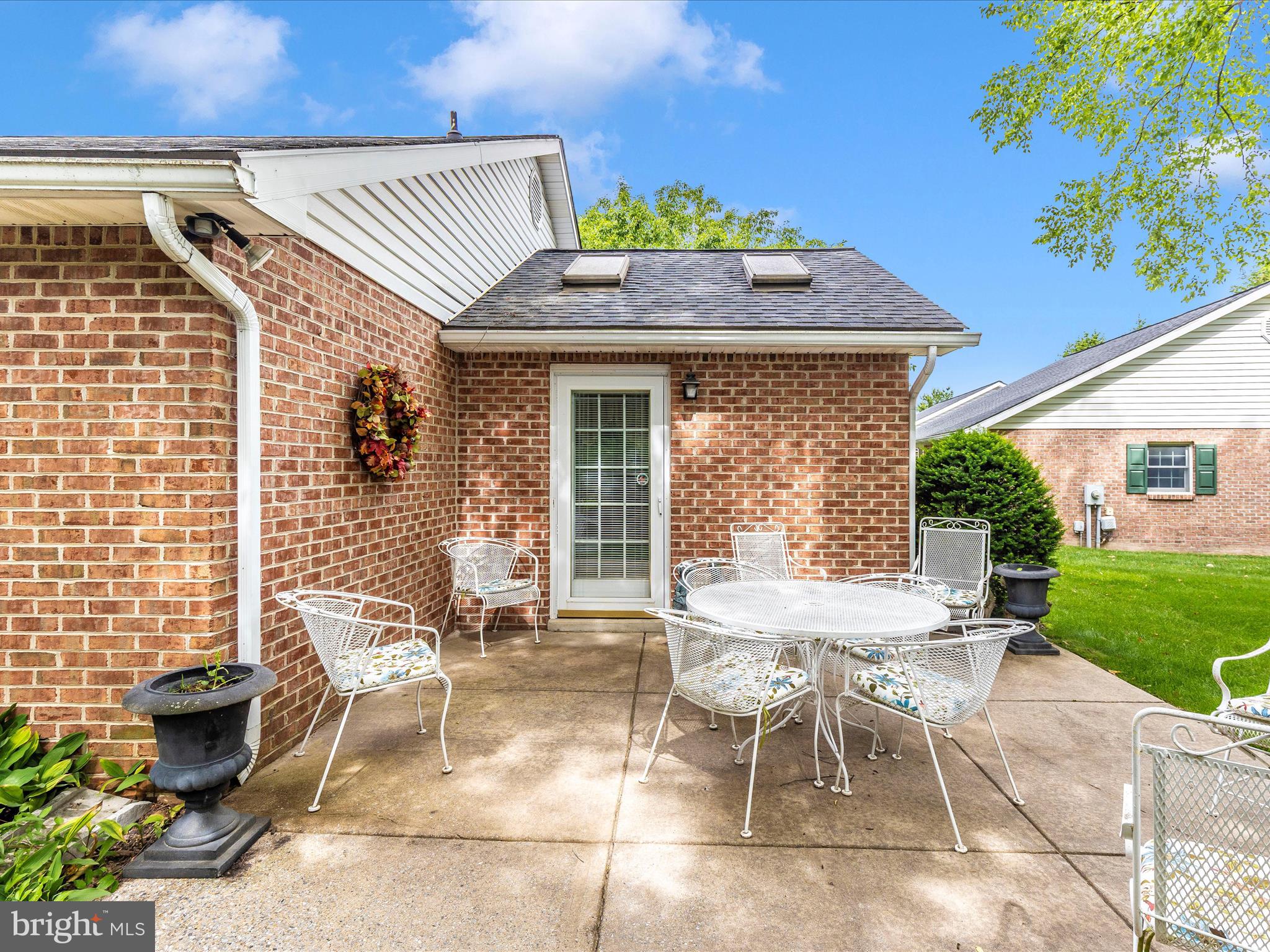 SPRINGDALE VILLAGE - Residential Lease