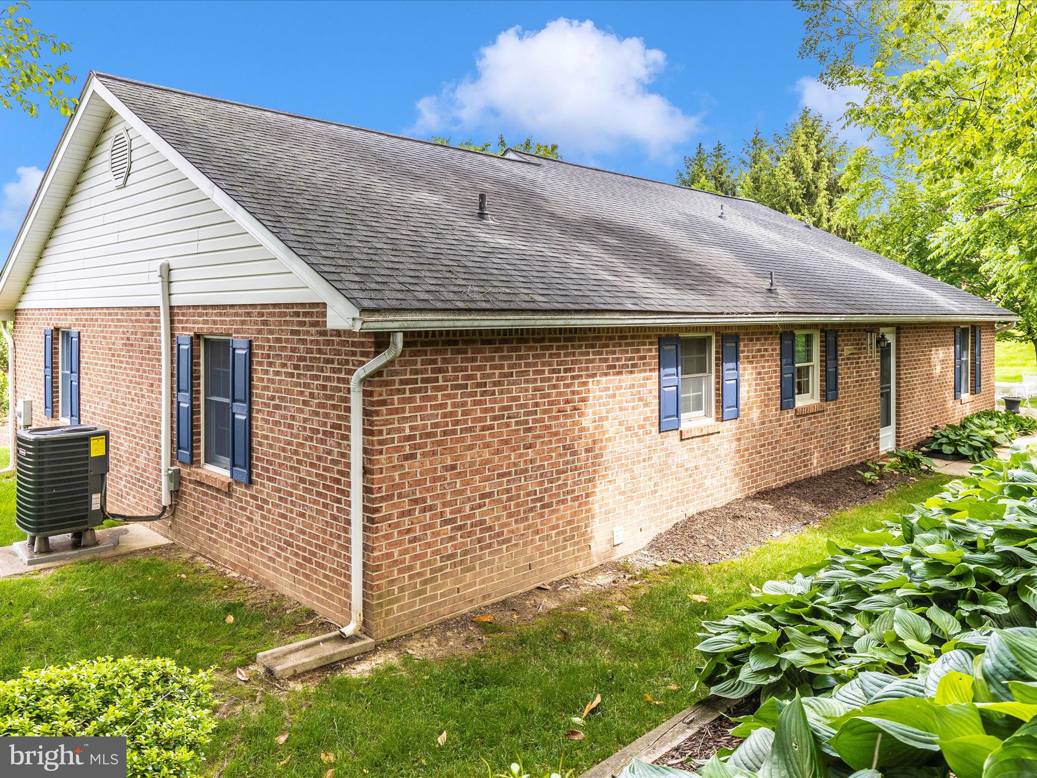 SPRINGDALE VILLAGE - Residential Lease