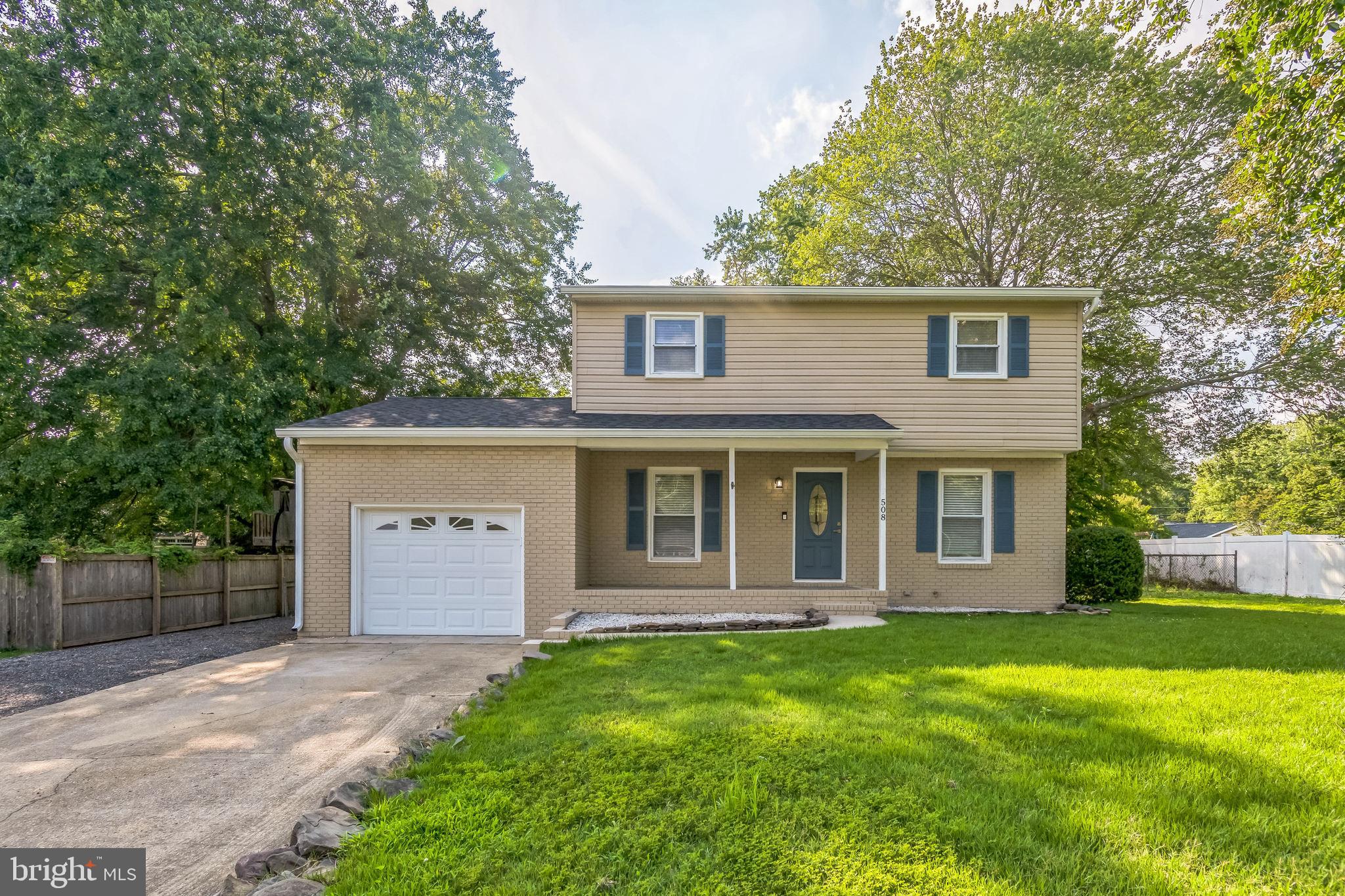 508 HARBOR DRIVE