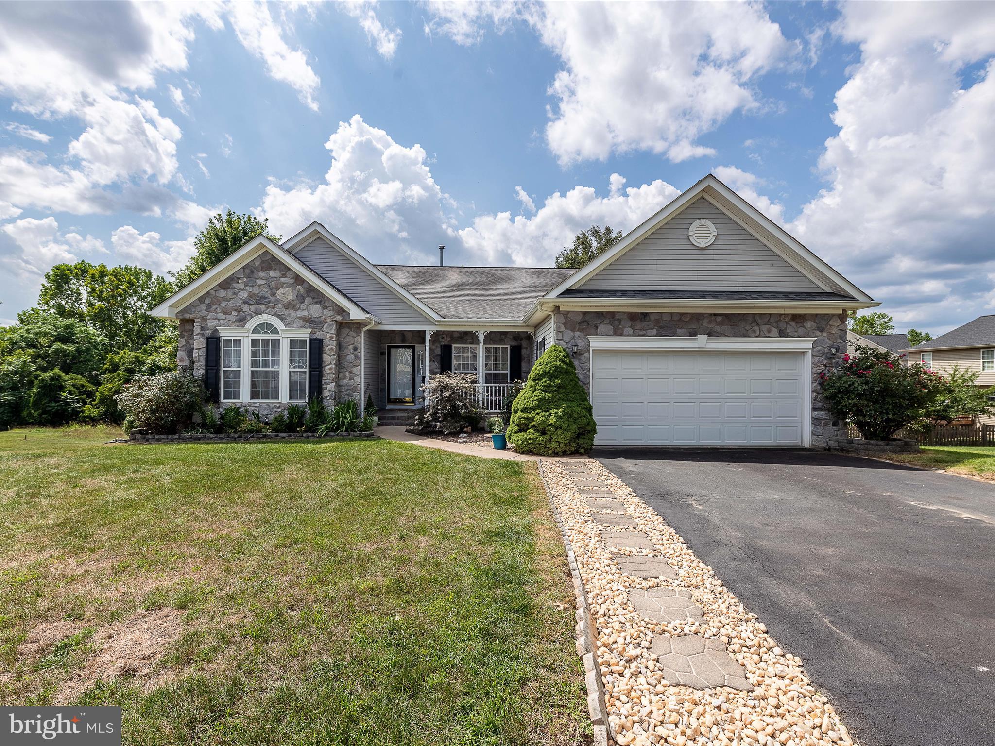 STONEBRIDGE - Residential