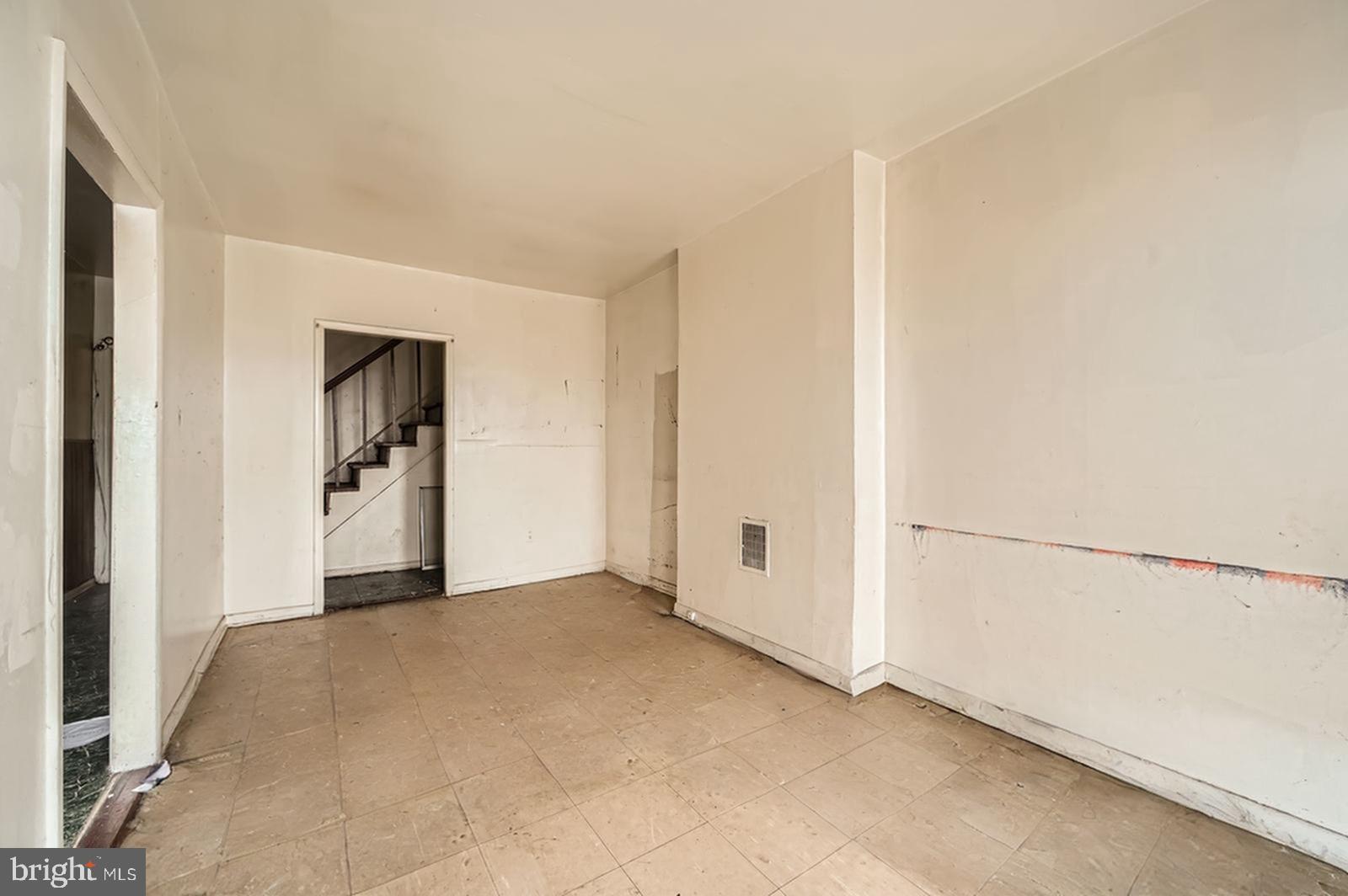 FRANKLIN SQUARE HISTORIC DISTRICT - Residential