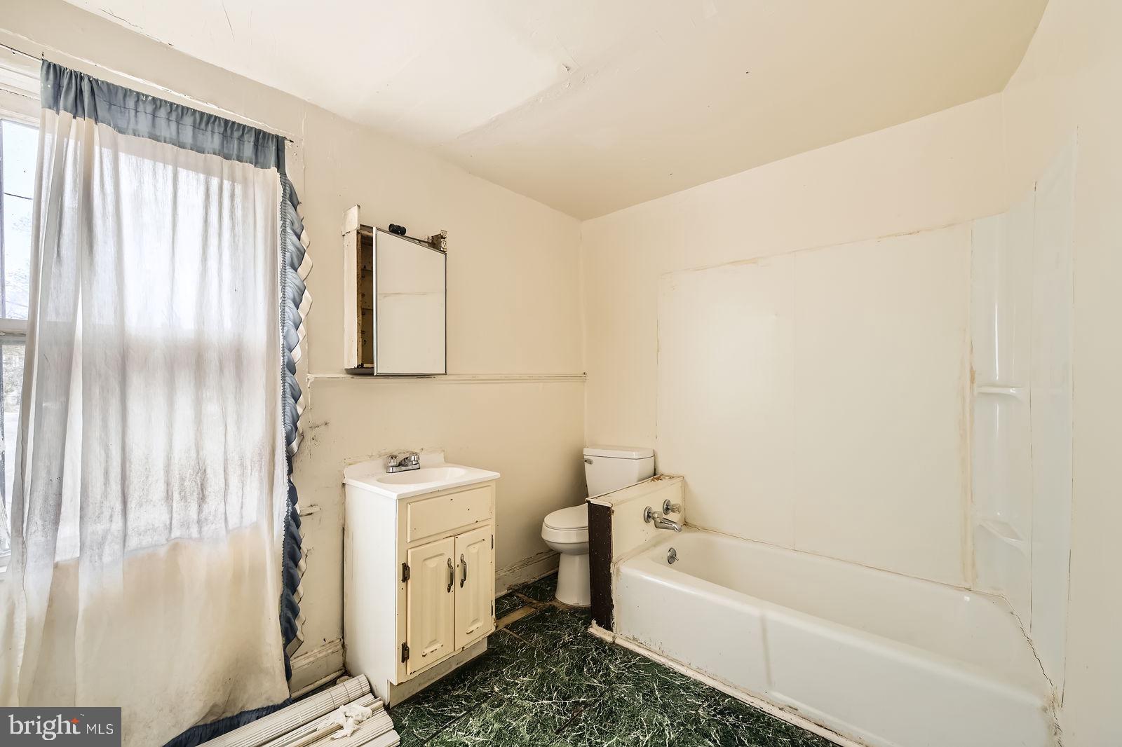 FRANKLIN SQUARE HISTORIC DISTRICT - Residential