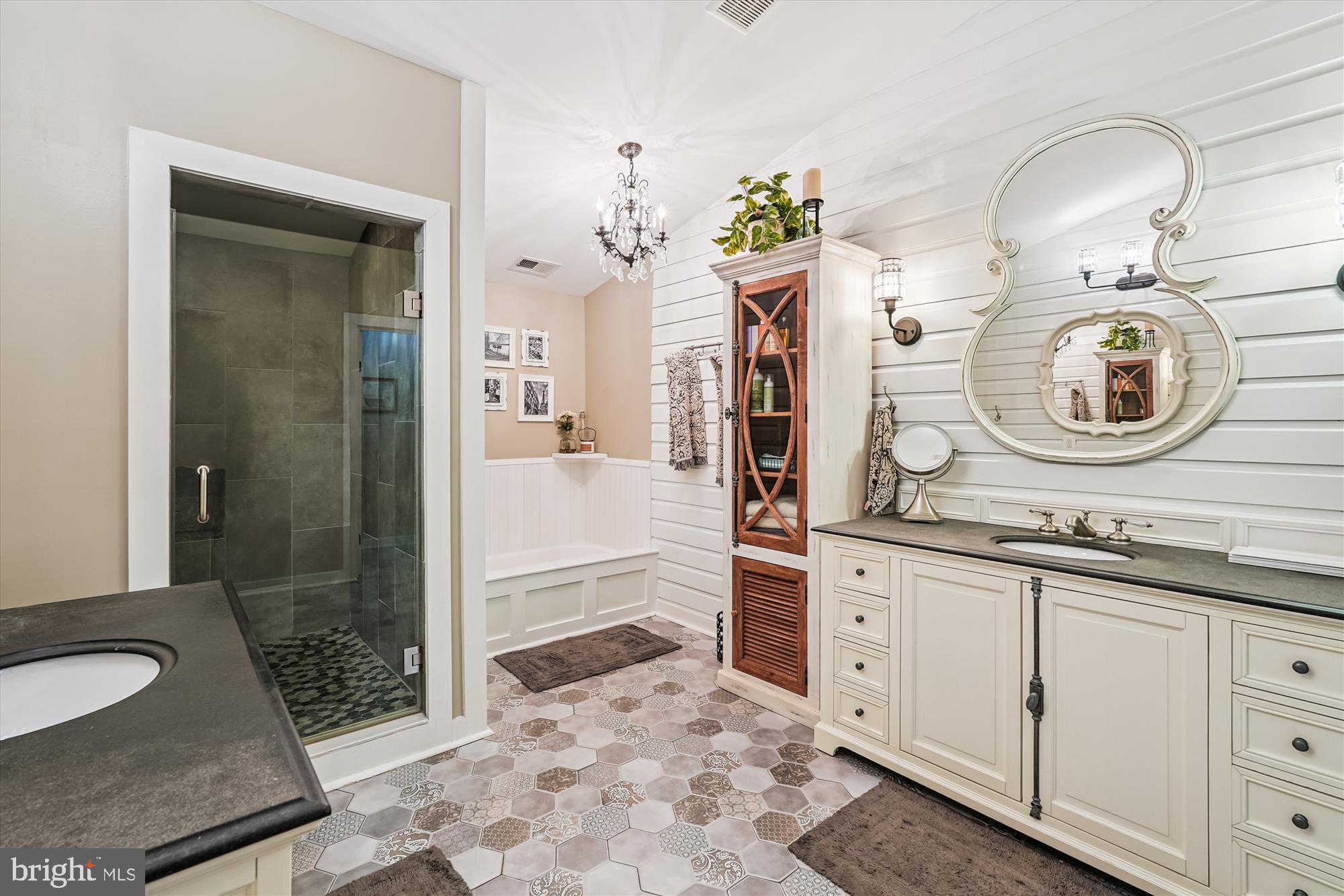 ASHBURN - Residential