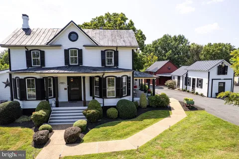 20857 Ashburn Road, Ashburn, VA 20147 - MLS#: VALO2104486