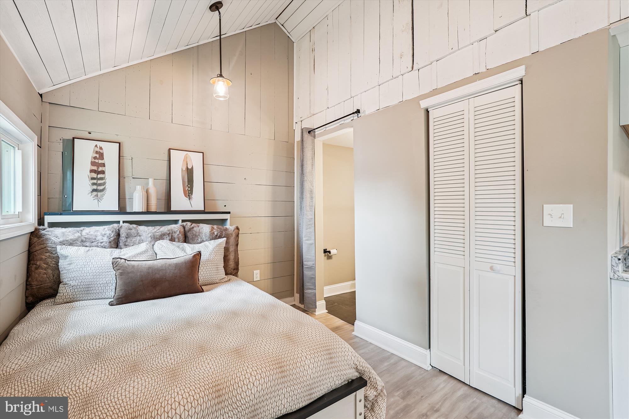 ASHBURN - Residential