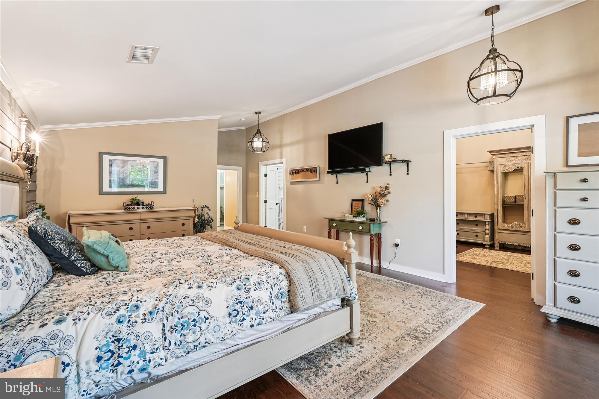 ASHBURN - Residential