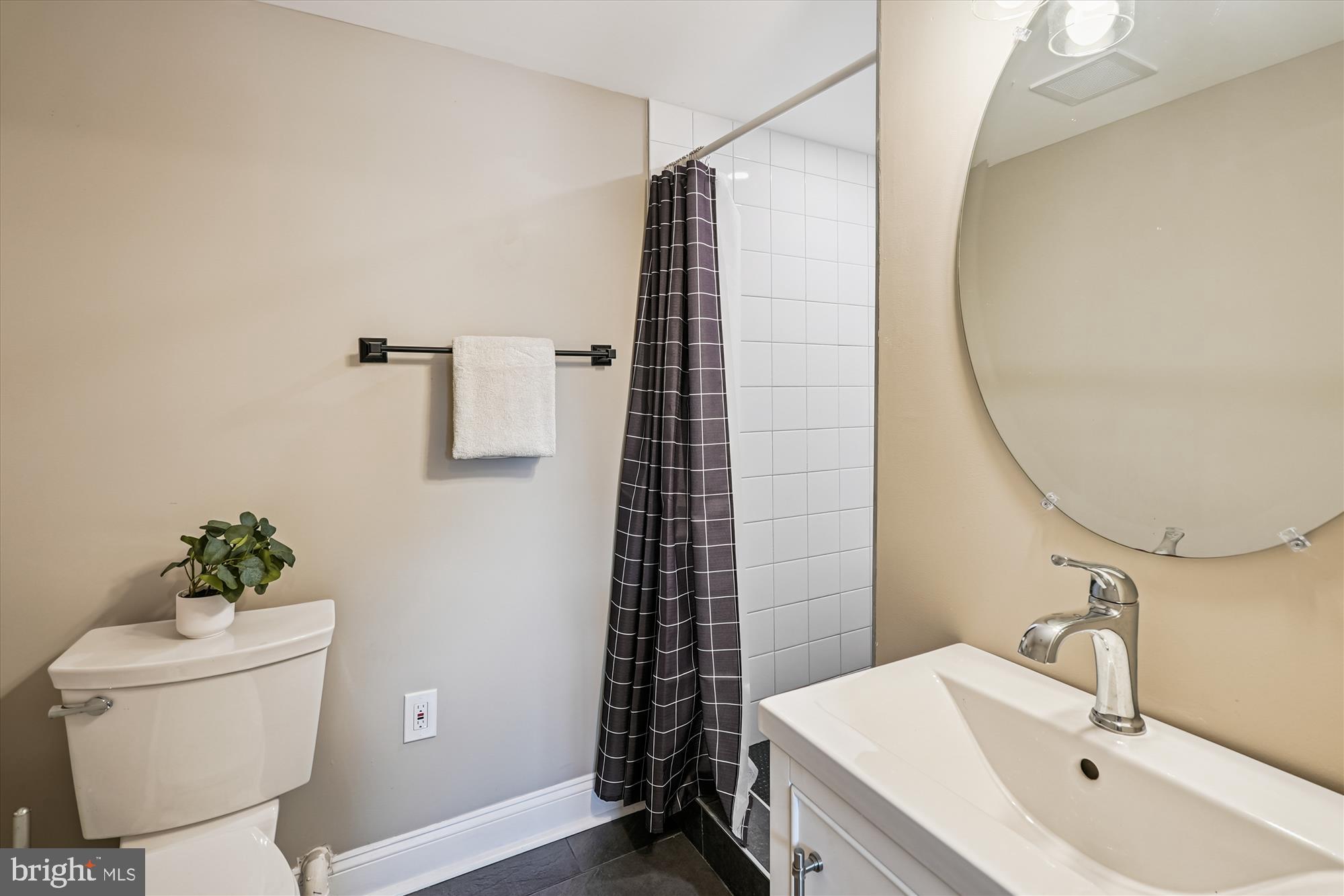 ASHBURN - Residential