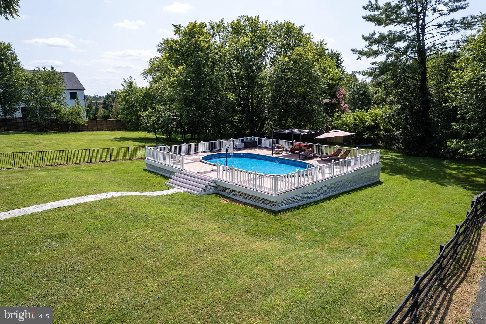 ASHBURN - Residential