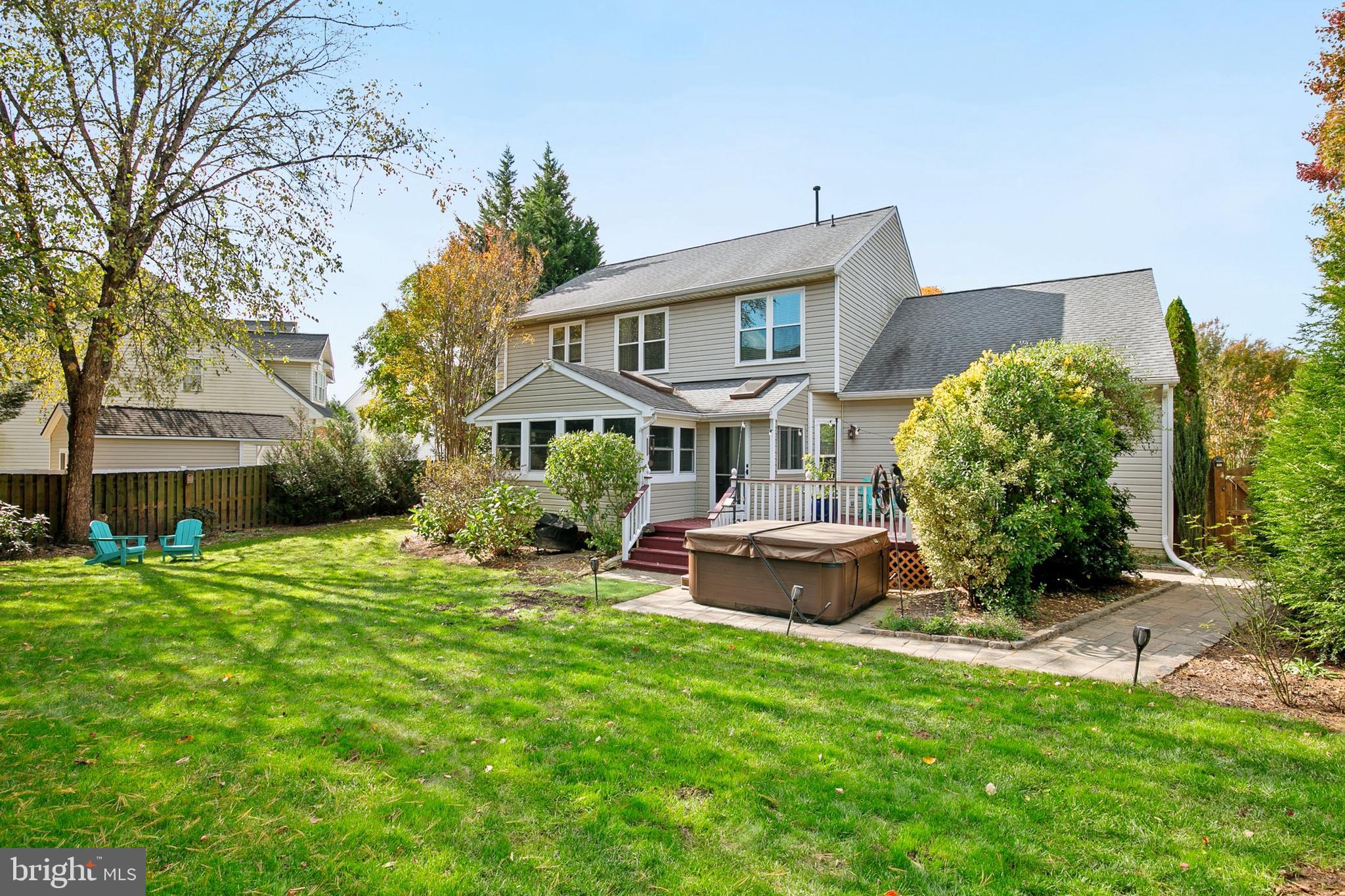 VILLAGE OF RIVER HILL - Residential