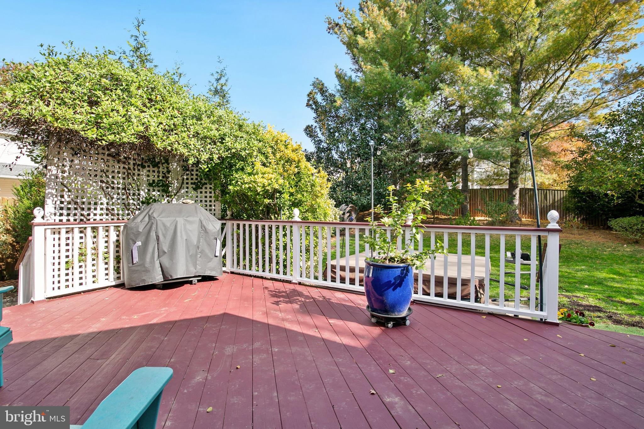 VILLAGE OF RIVER HILL - Residential