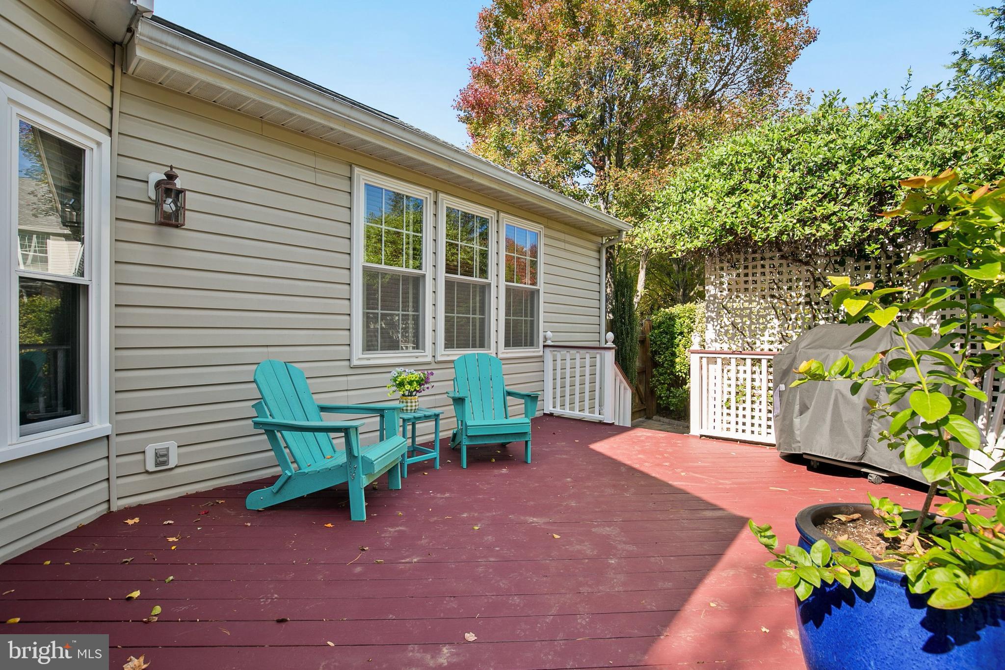 VILLAGE OF RIVER HILL - Residential