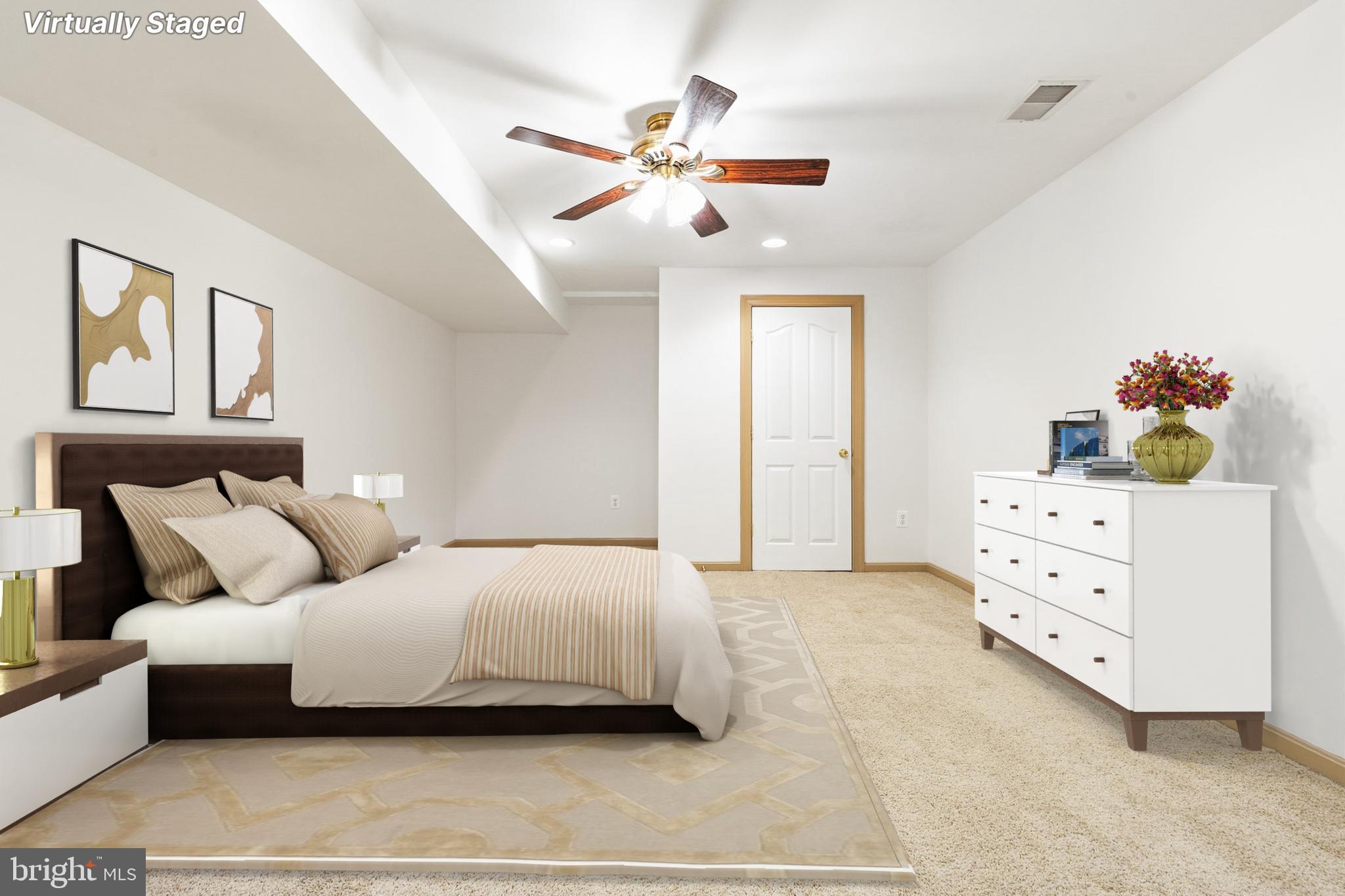 VILLAGE OF RIVER HILL - Residential