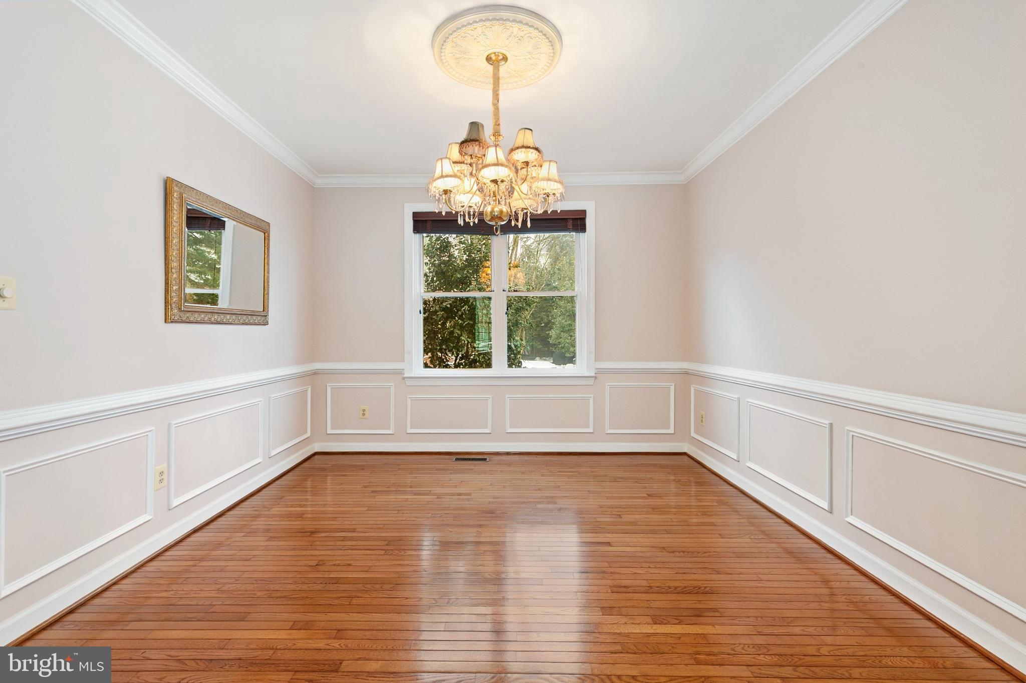 VILLAGE OF RIVER HILL - Residential