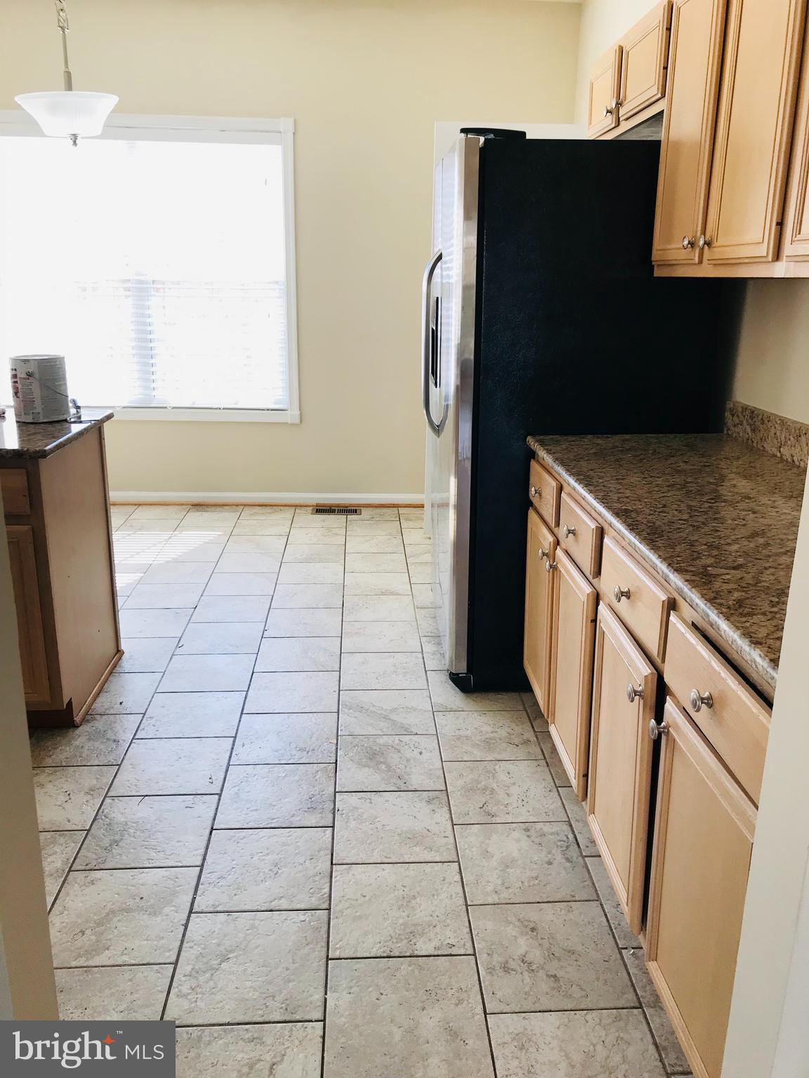 LAKE LAND OR - Residential Lease