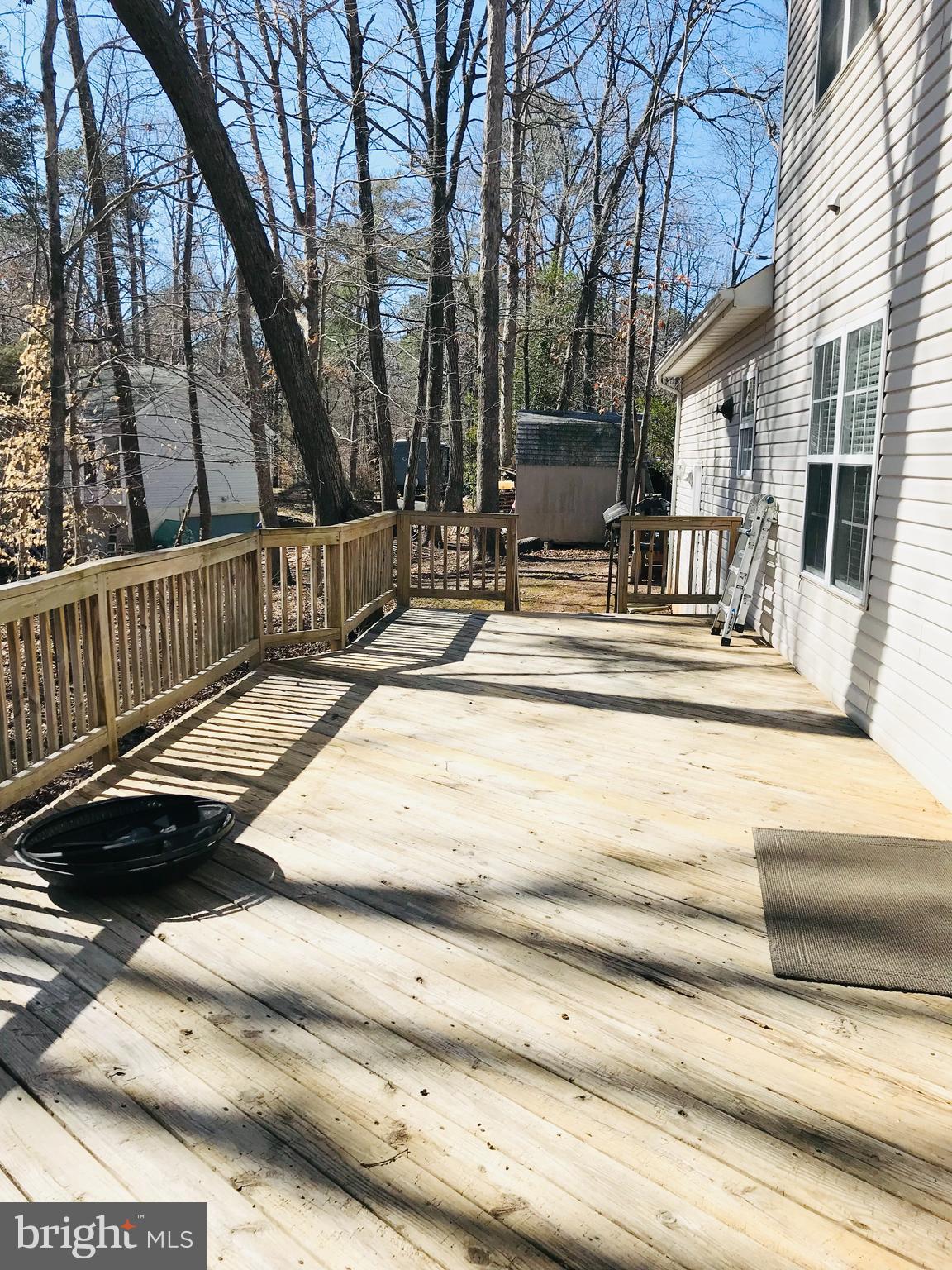 LAKE LAND OR - Residential Lease