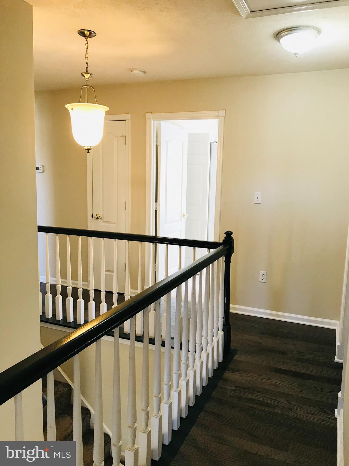 LAKE LAND OR - Residential Lease