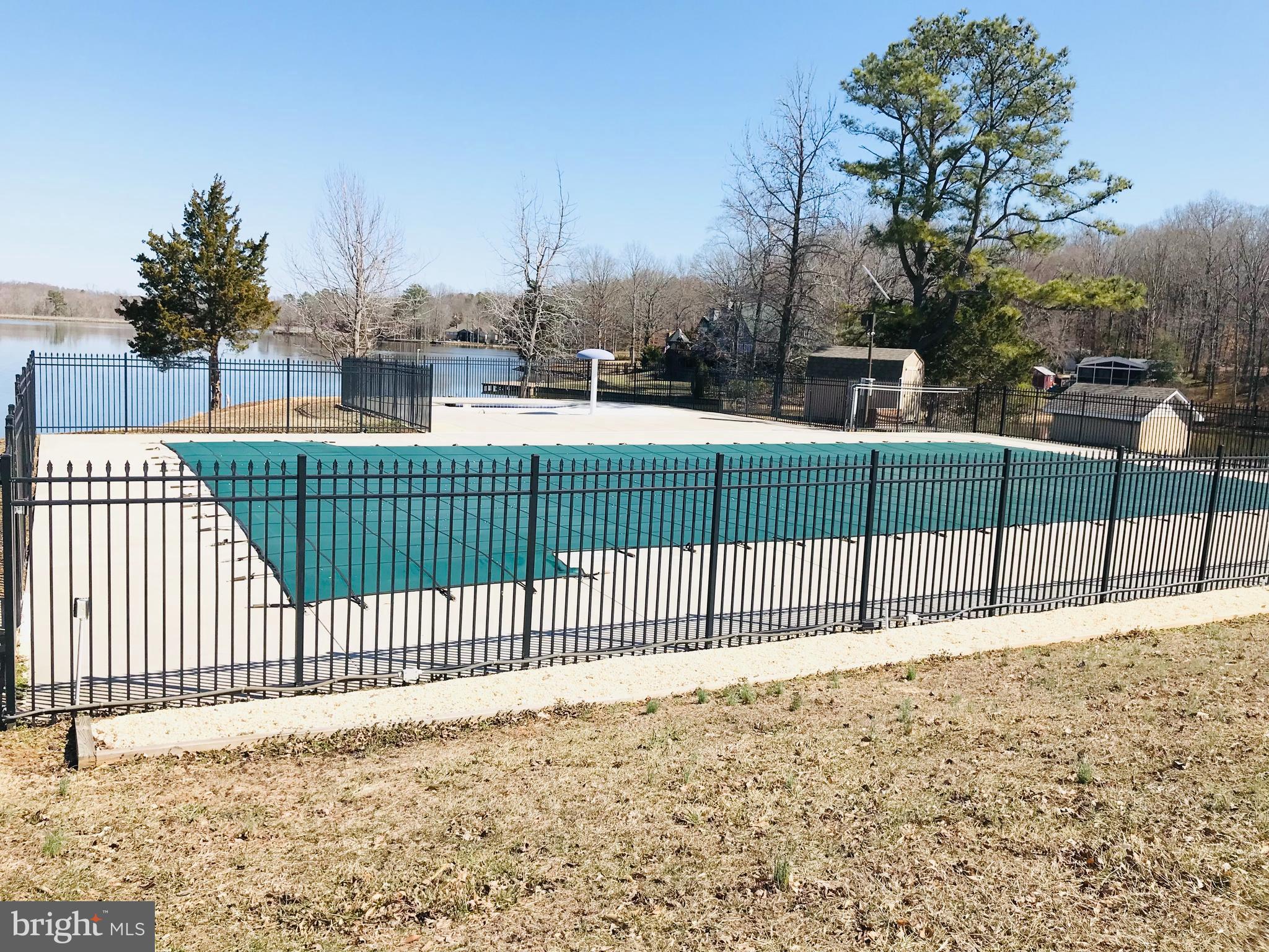 LAKE LAND OR - Residential Lease