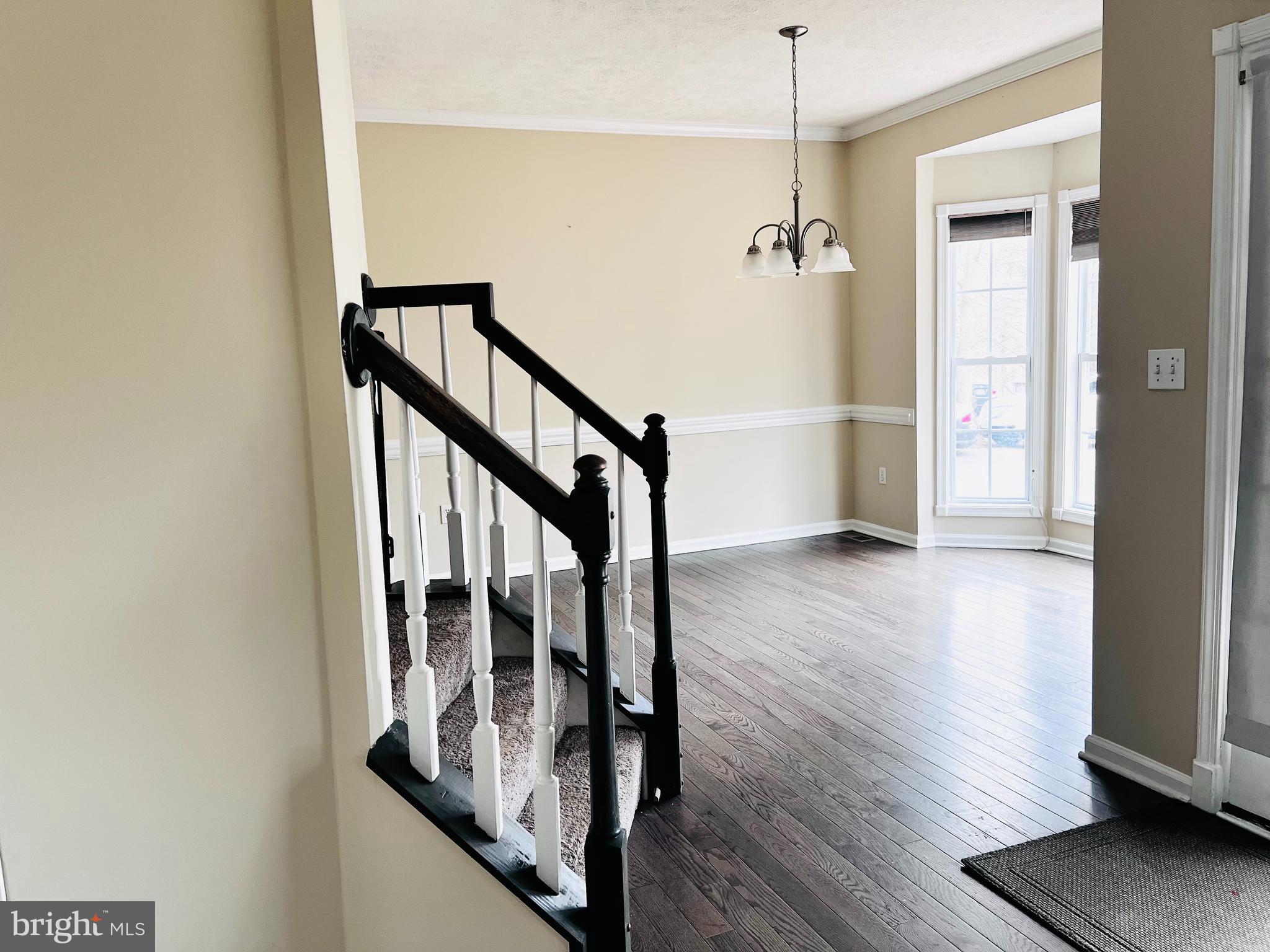 LAKE LAND OR - Residential Lease