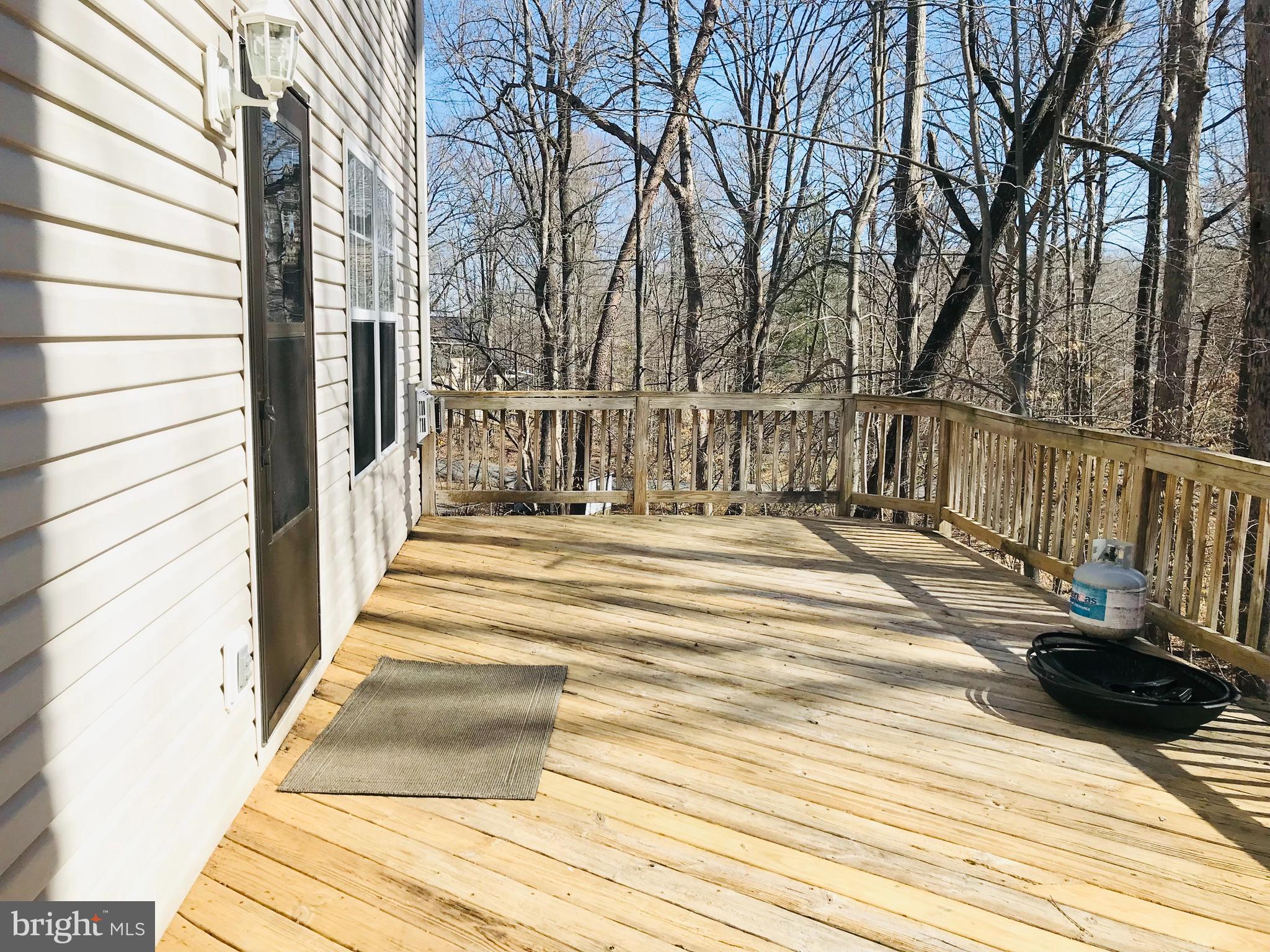 LAKE LAND OR - Residential Lease