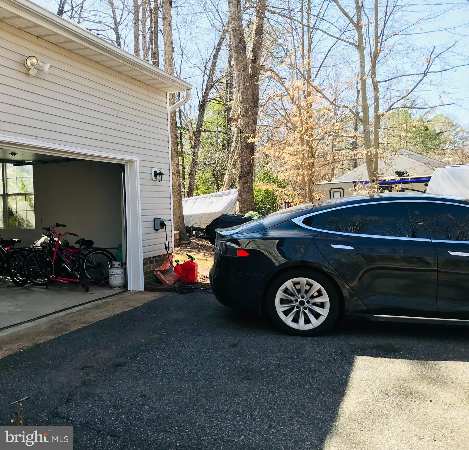 LAKE LAND OR - Residential Lease