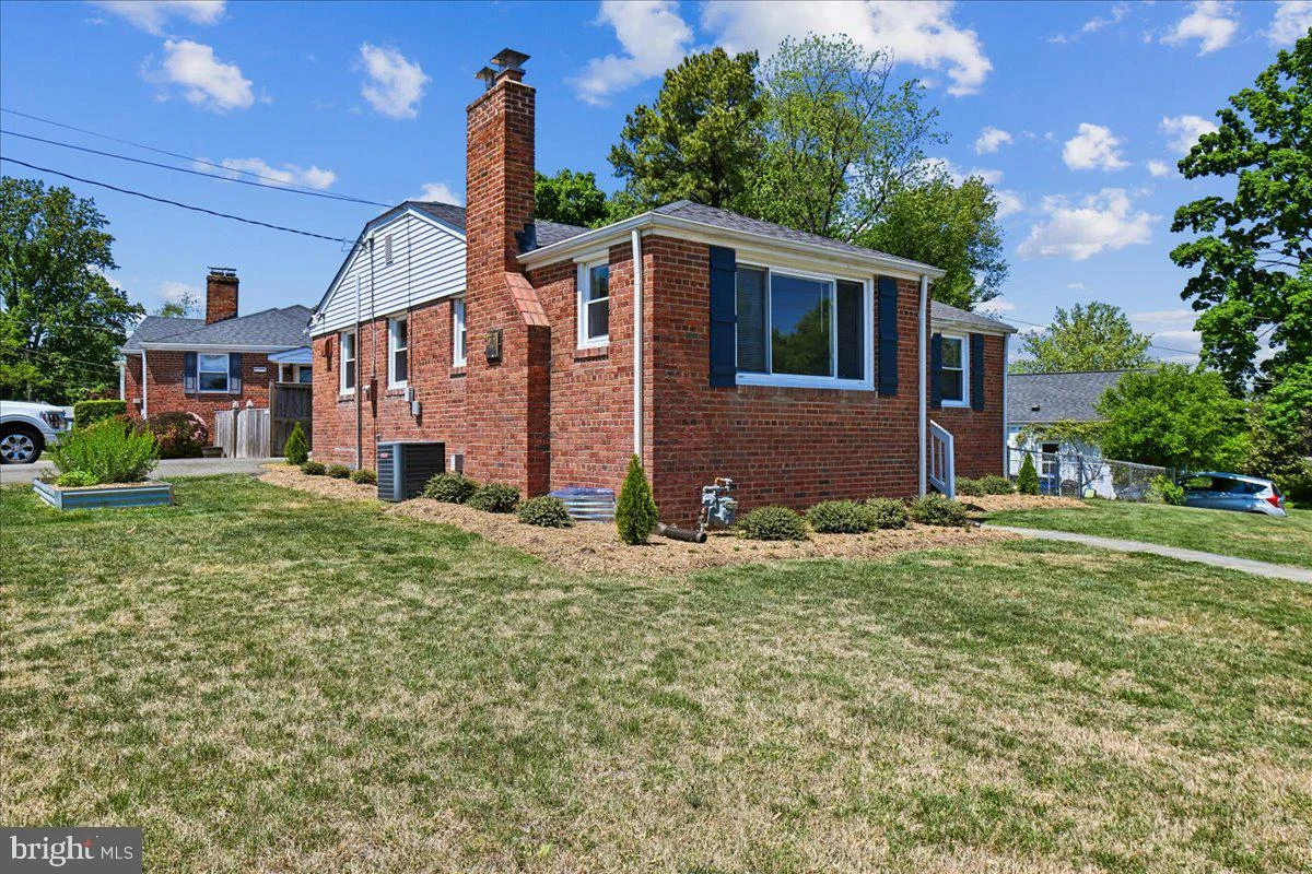 Additional image 71 of 2811 School Street, Alexandria, VA 22303