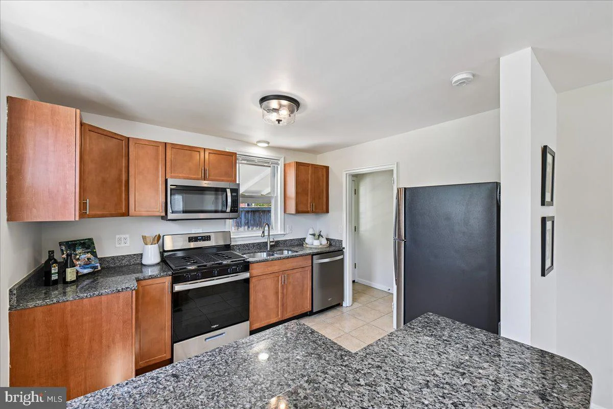 Additional image 50 of 2811 School Street, Alexandria, VA 22303