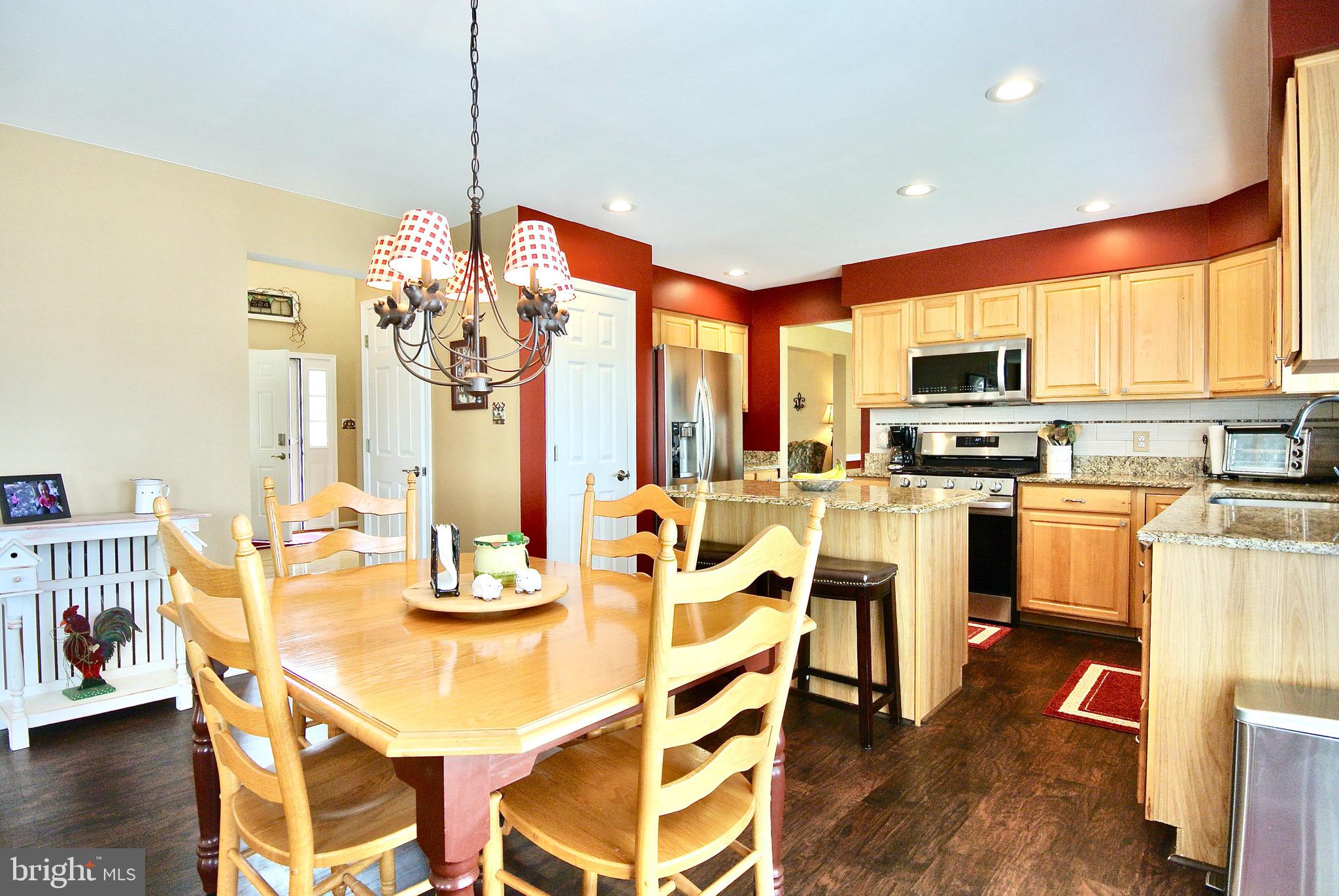 FOREST LAKES - Residential