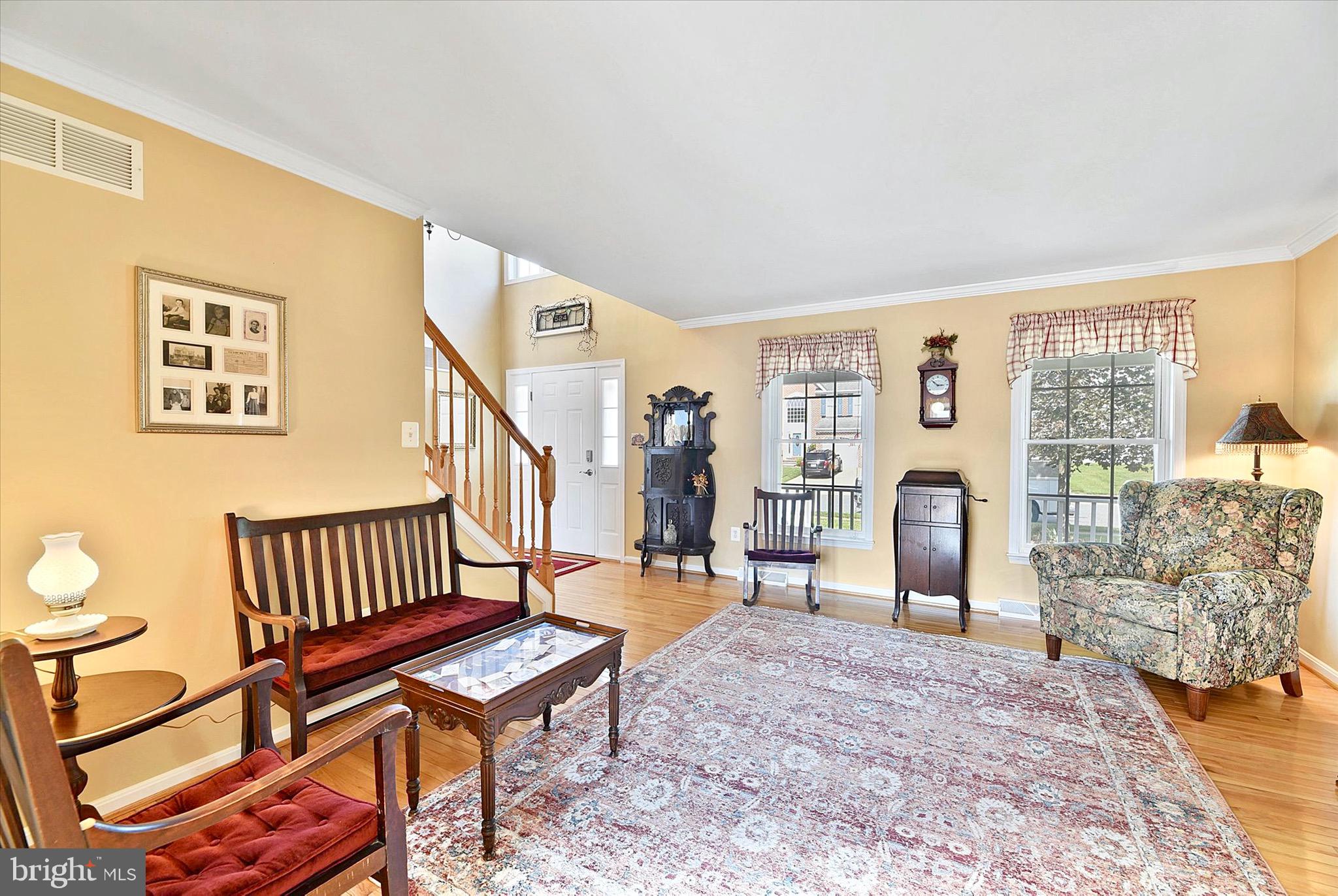 FOREST LAKES - Residential