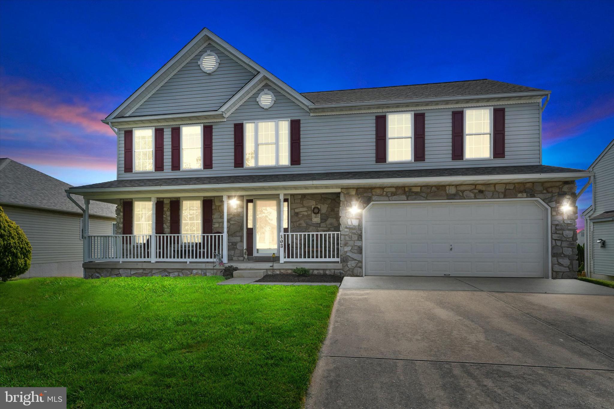 FOREST LAKES - Residential