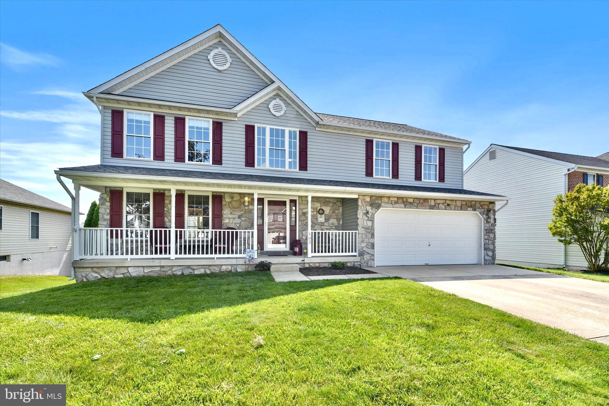 FOREST LAKES - Residential