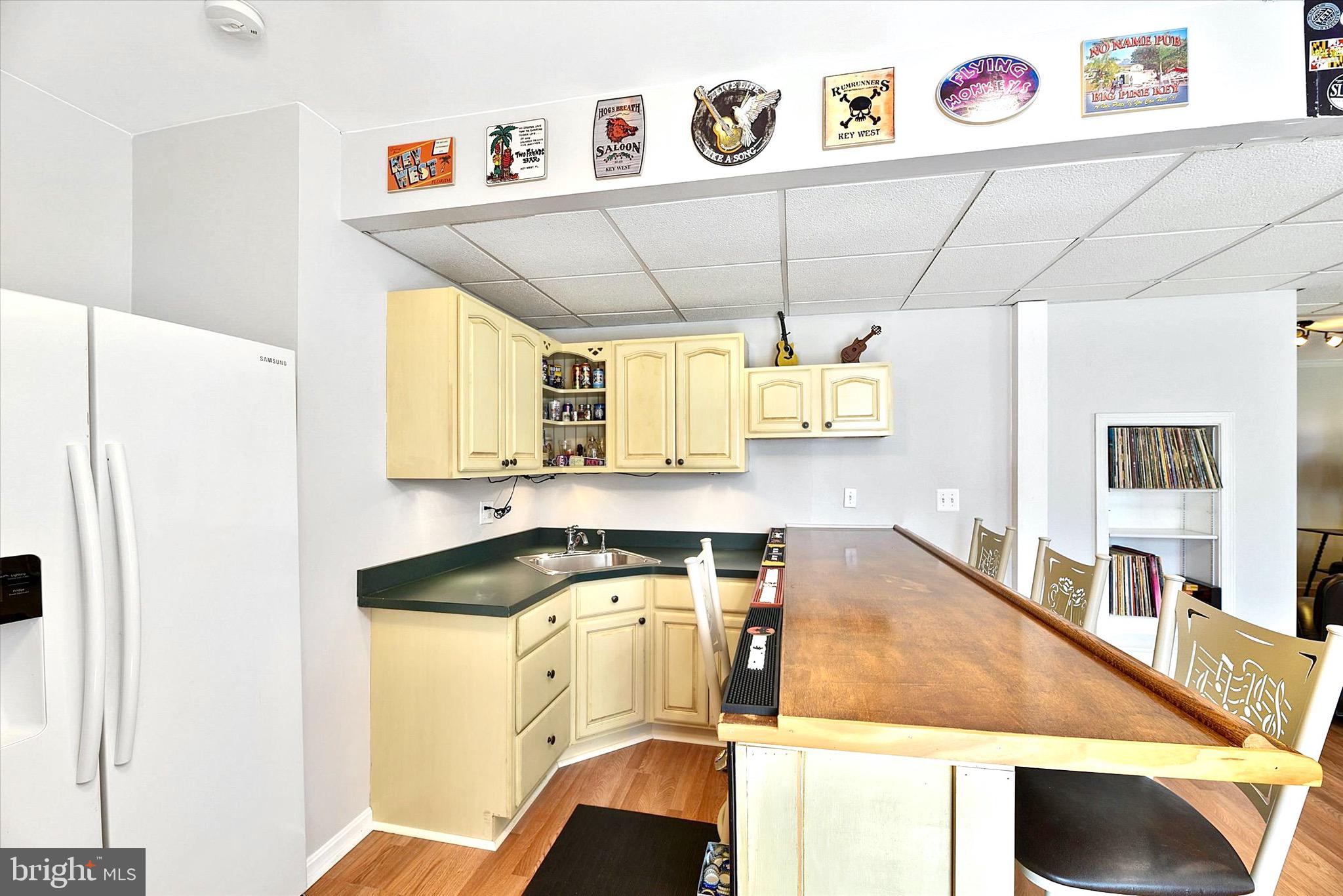 FOREST LAKES - Residential