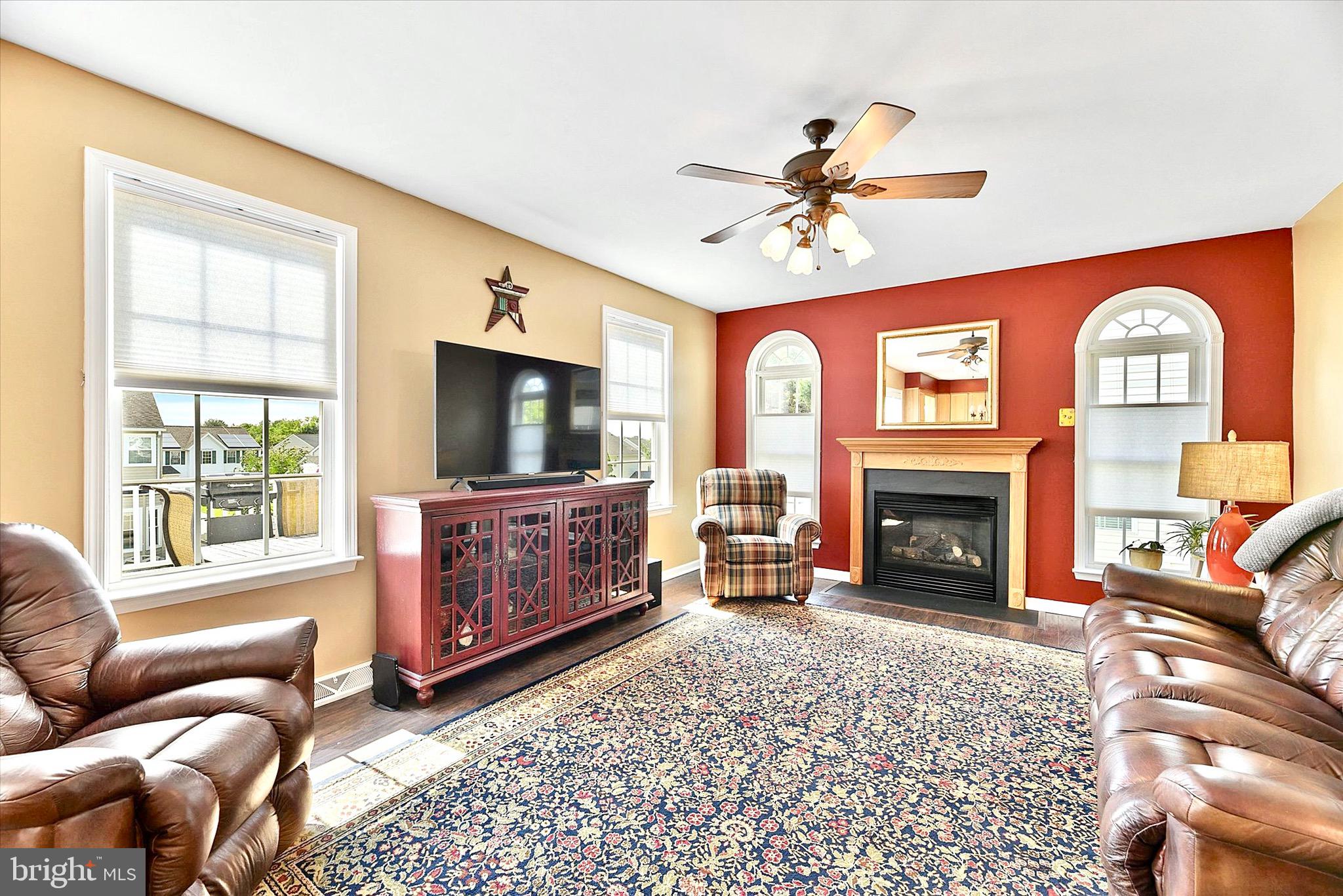 FOREST LAKES - Residential